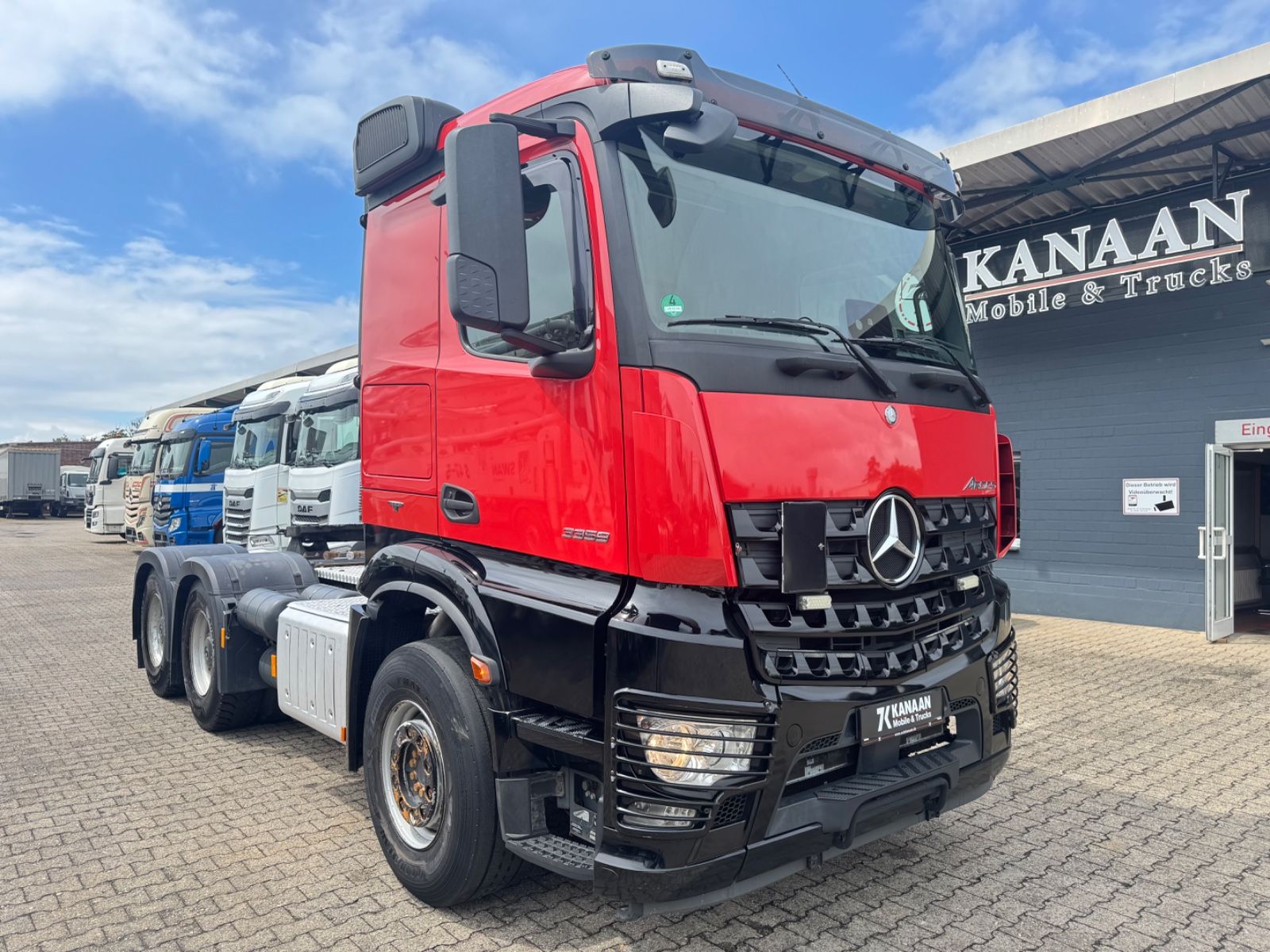 Fahrzeugabbildung Mercedes-Benz 3358 Arcos LS 6x4 HeavyDuty 120ton 63 55 53