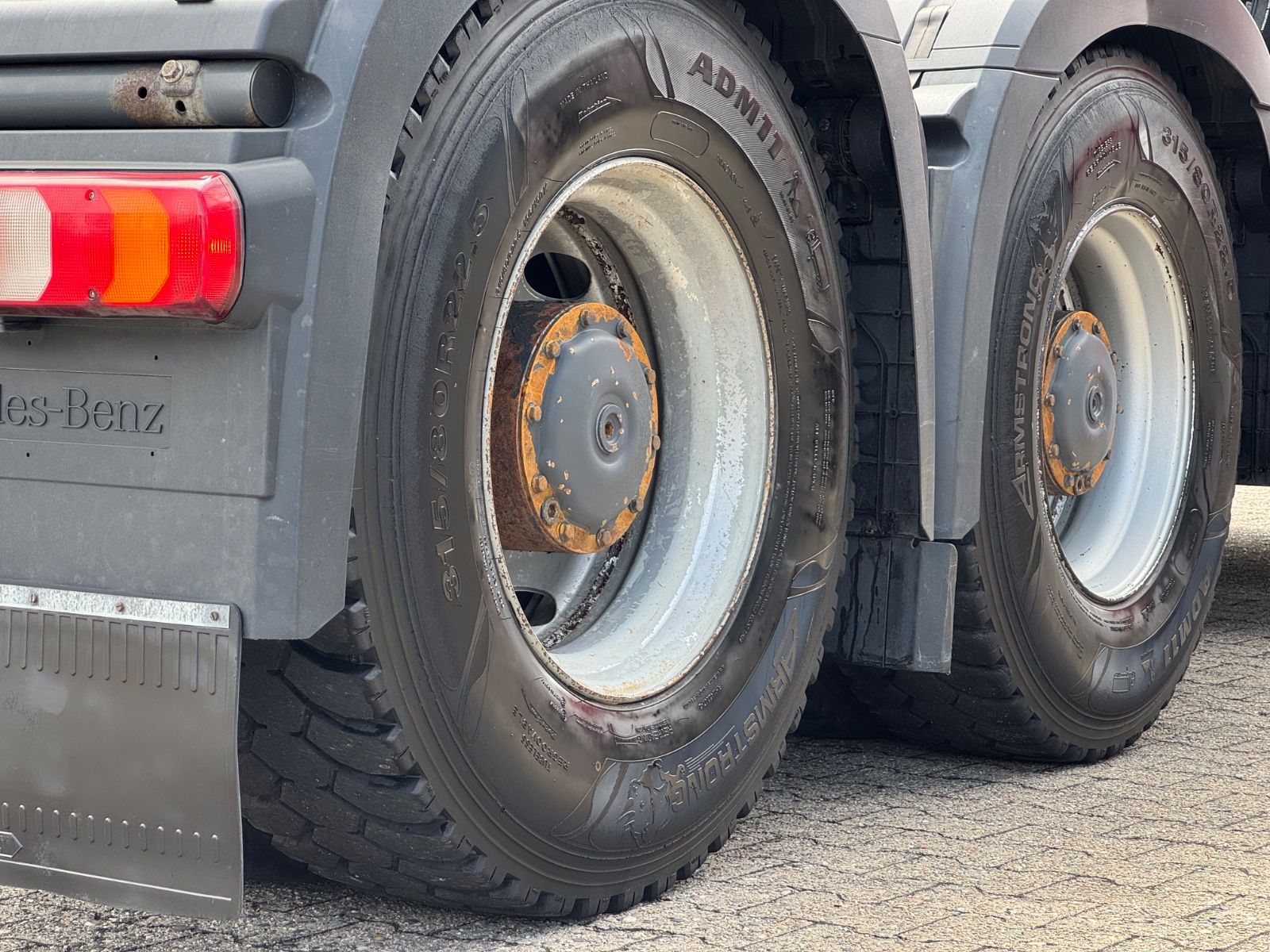 Fahrzeugabbildung Mercedes-Benz 3358 Arcos LS 6x4 HeavyDuty 120ton 63 55 53