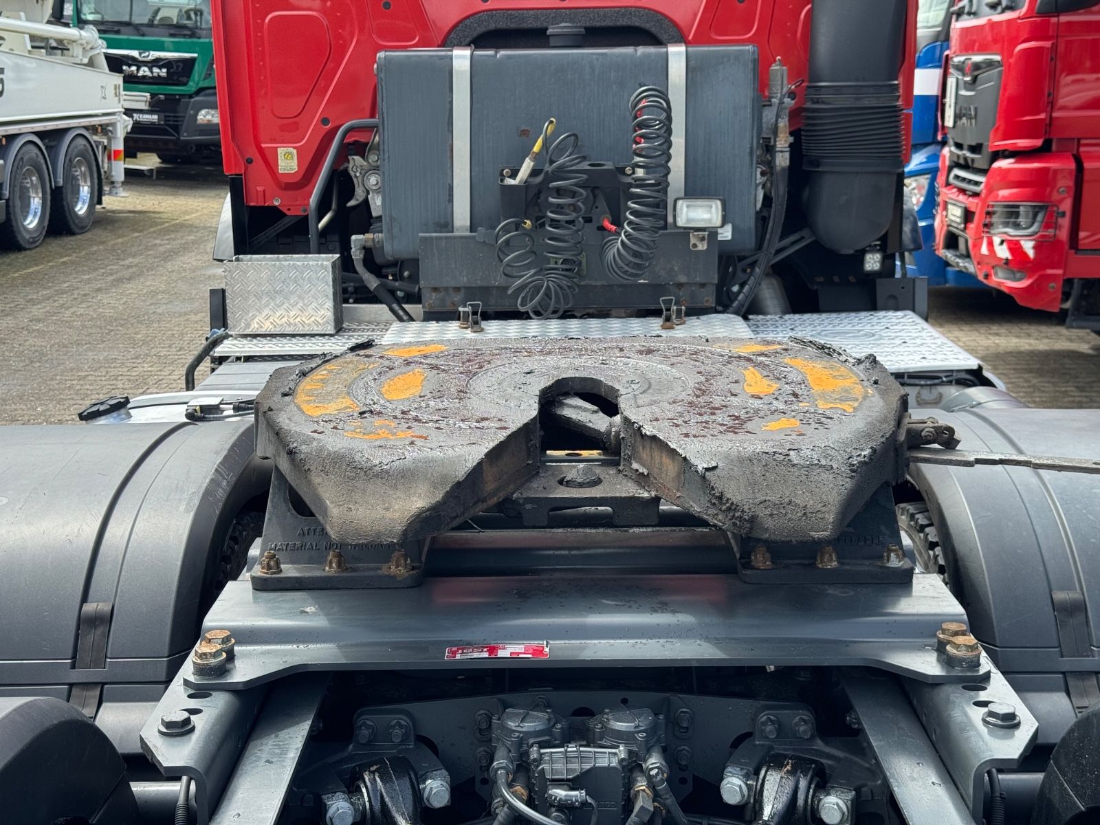 Fahrzeugabbildung Mercedes-Benz 3358 Arcos LS 6x4 HeavyDuty 120ton 63 55 53