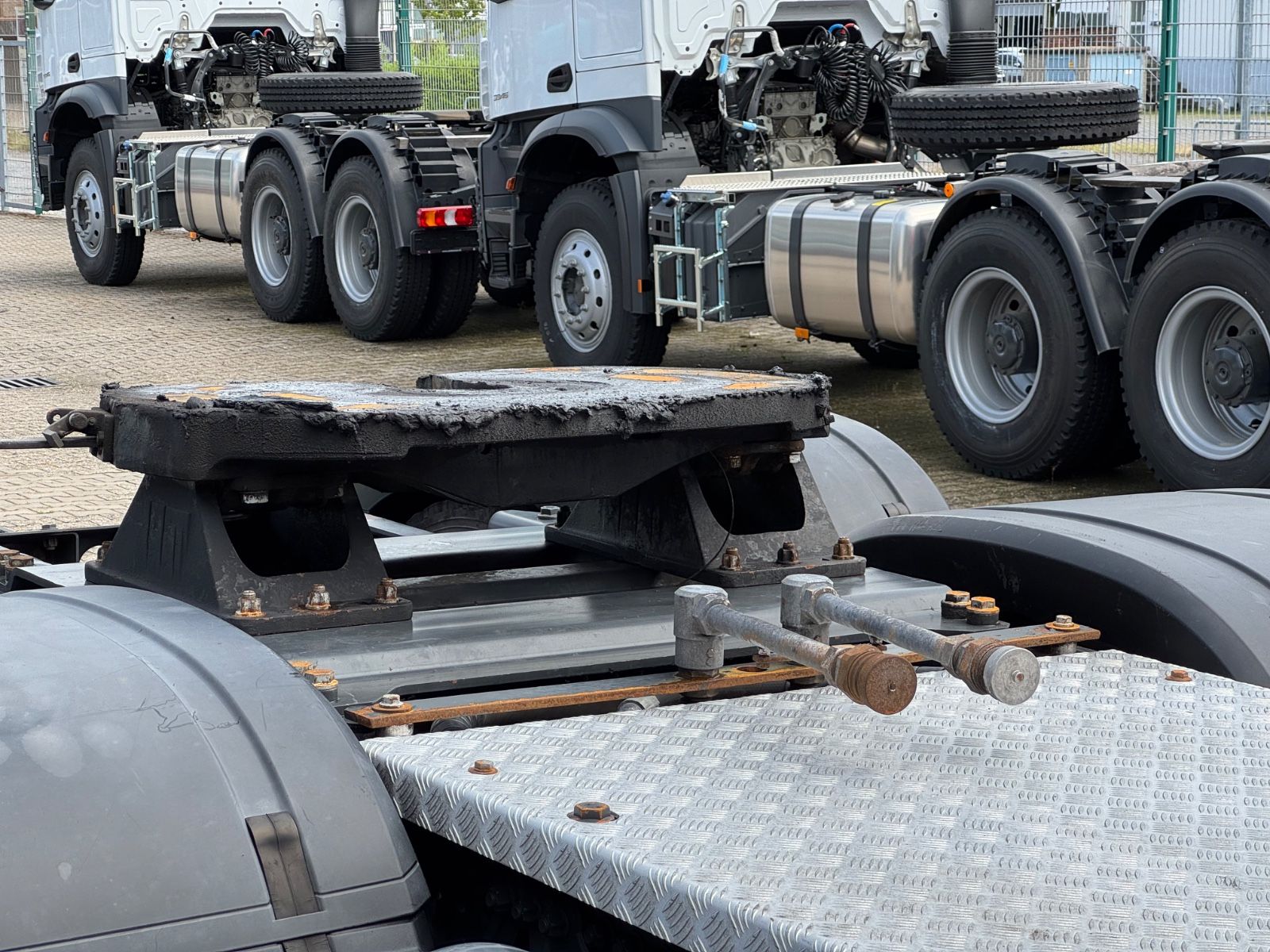 Fahrzeugabbildung Mercedes-Benz 3358 Arcos LS 6x4 HeavyDuty 120ton 63 55 53