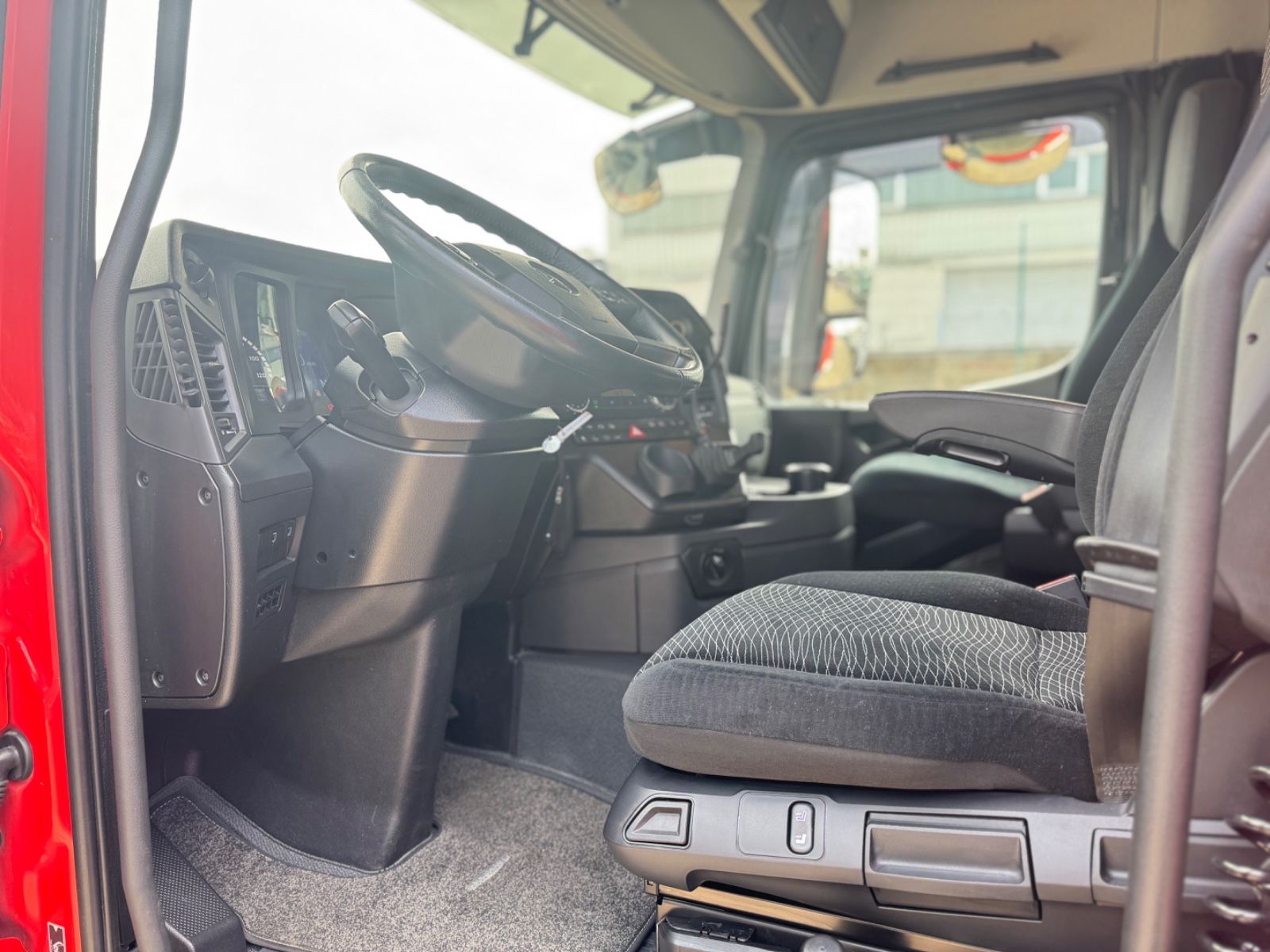 Fahrzeugabbildung Mercedes-Benz 3358 Arcos LS 6x4 HeavyDuty 120ton 63 55 53