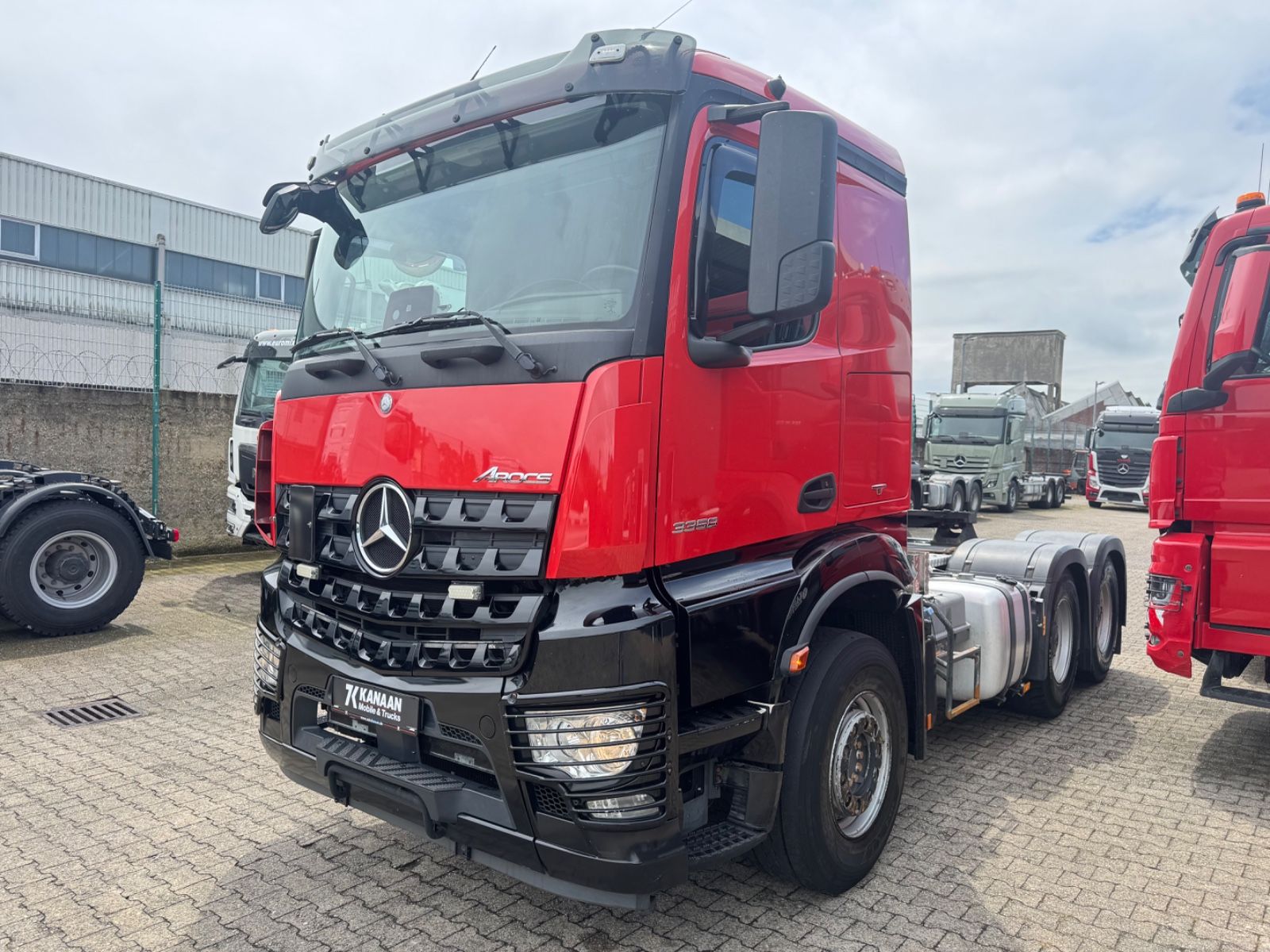 Fahrzeugabbildung Mercedes-Benz 3358 Arcos LS 6x4 HeavyDuty 120ton 63 55 53
