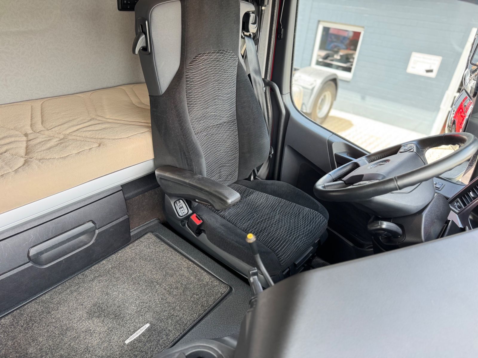 Fahrzeugabbildung Mercedes-Benz 3358 Arcos LS 6x4 HeavyDuty 120ton 63 55 53
