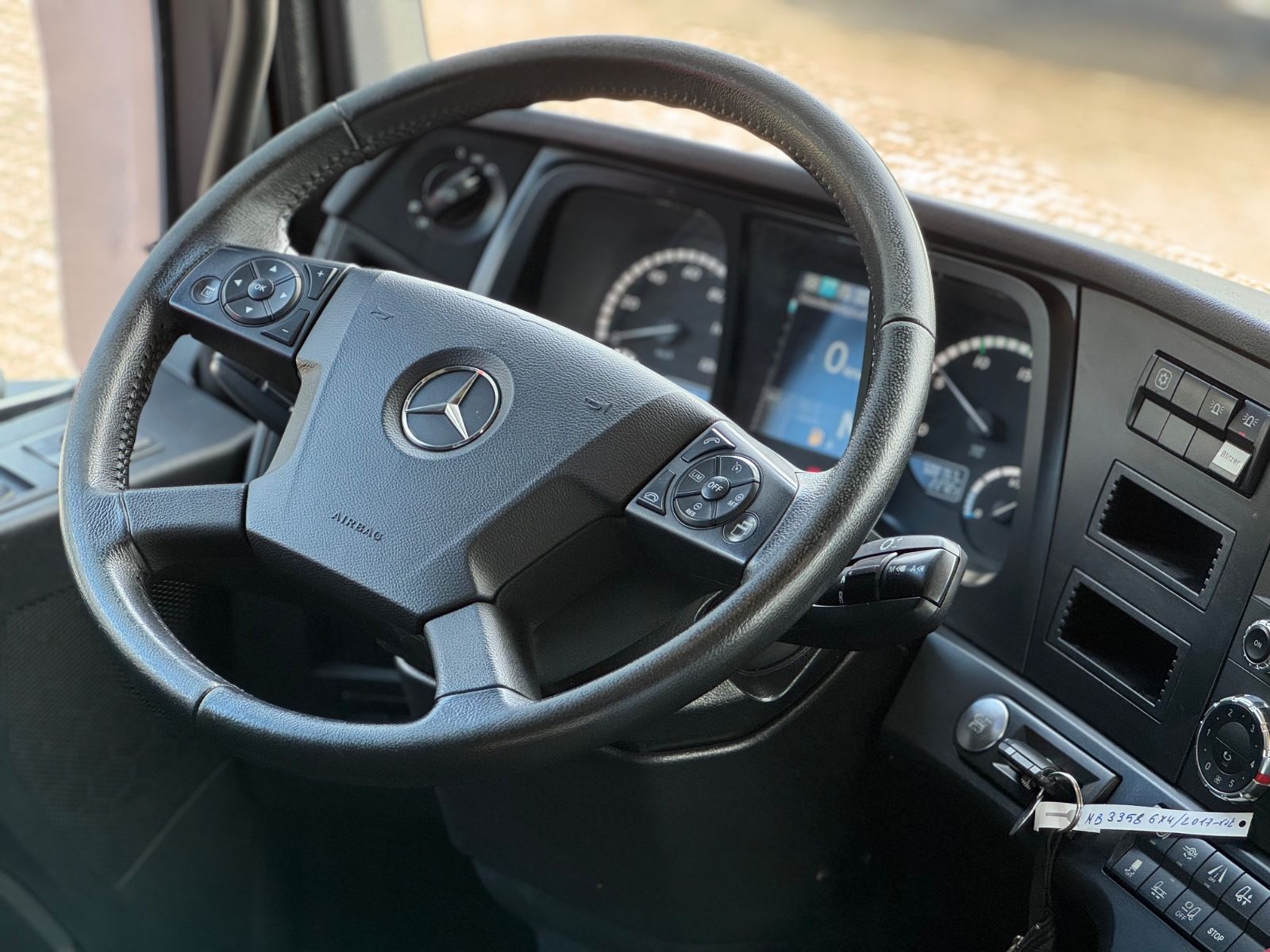 Fahrzeugabbildung Mercedes-Benz 3358 Arcos LS 6x4 HeavyDuty 120ton 63 55 53
