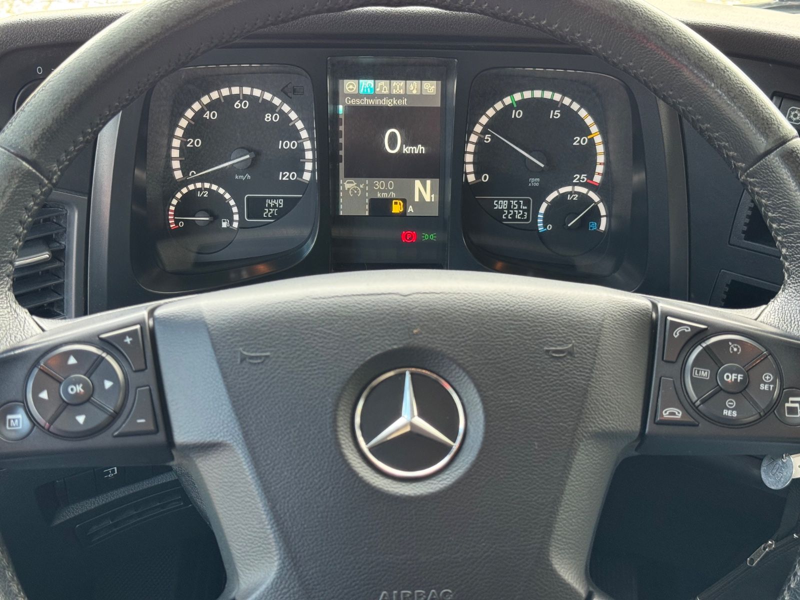 Fahrzeugabbildung Mercedes-Benz 3358 Arcos LS 6x4 HeavyDuty 120ton 63 55 53