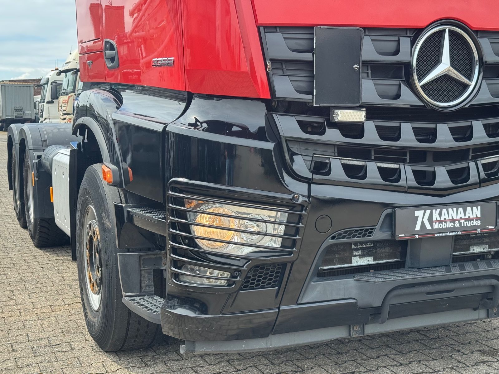 Fahrzeugabbildung Mercedes-Benz 3358 Arcos LS 6x4 HeavyDuty 120ton 63 55 53