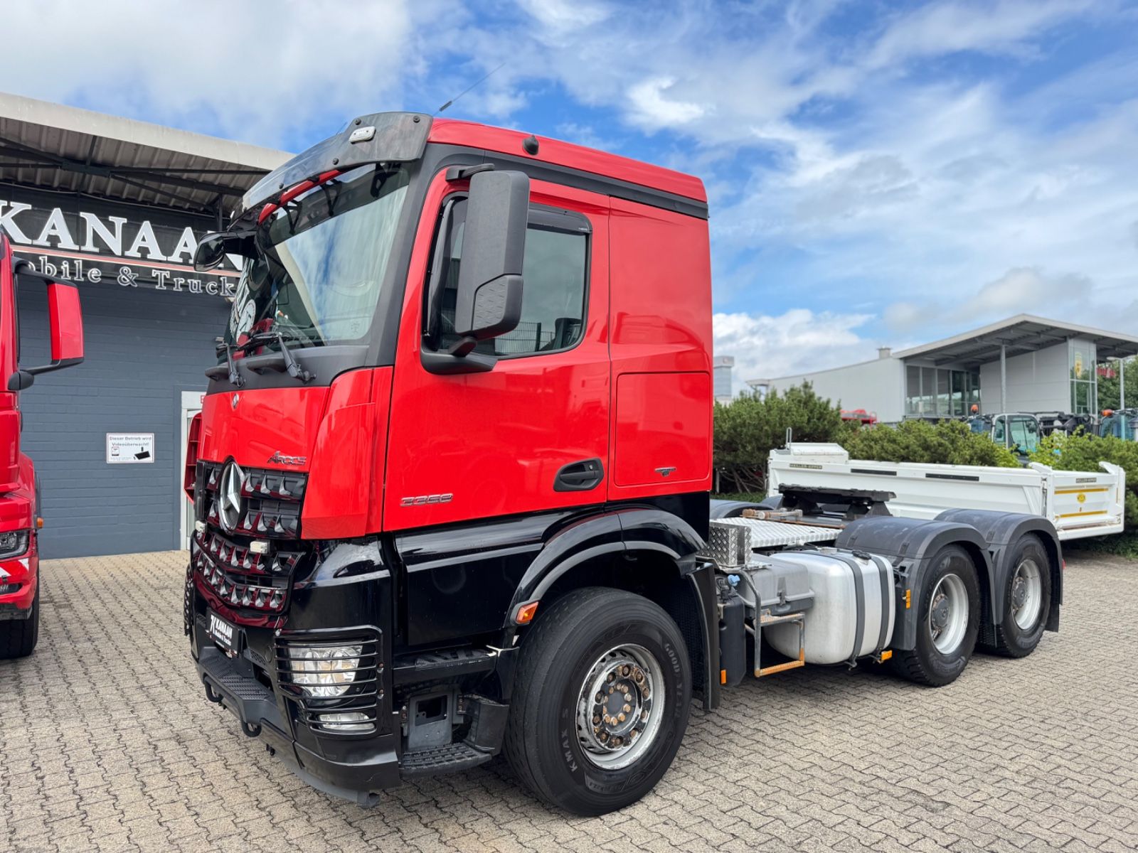 Fahrzeugabbildung Mercedes-Benz 3358 Arcos LS 6x4 HeavyDuty 120ton 63 55 53