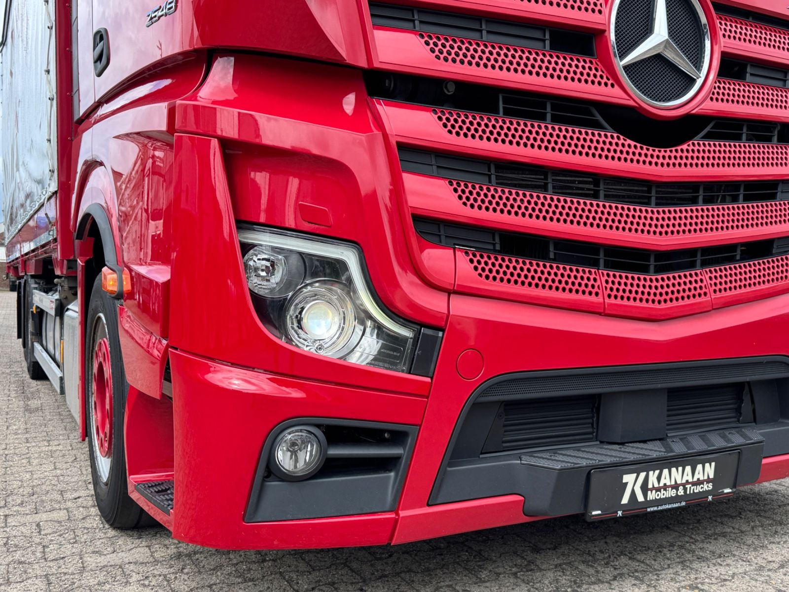 Fahrzeugabbildung Mercedes-Benz 2548 Actros 5 L 6x2 Lowliner BDF