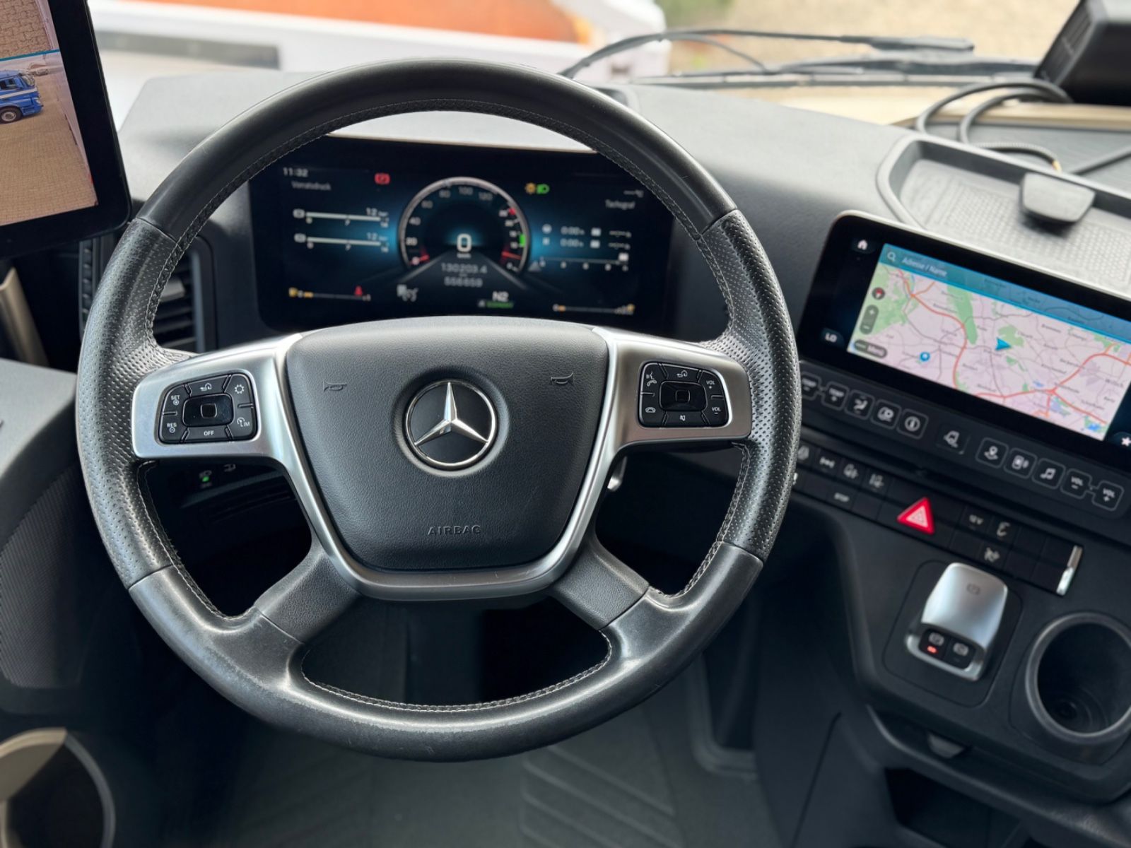 Fahrzeugabbildung Mercedes-Benz 2548 Actros 5 L 6x2 Lowliner BDF