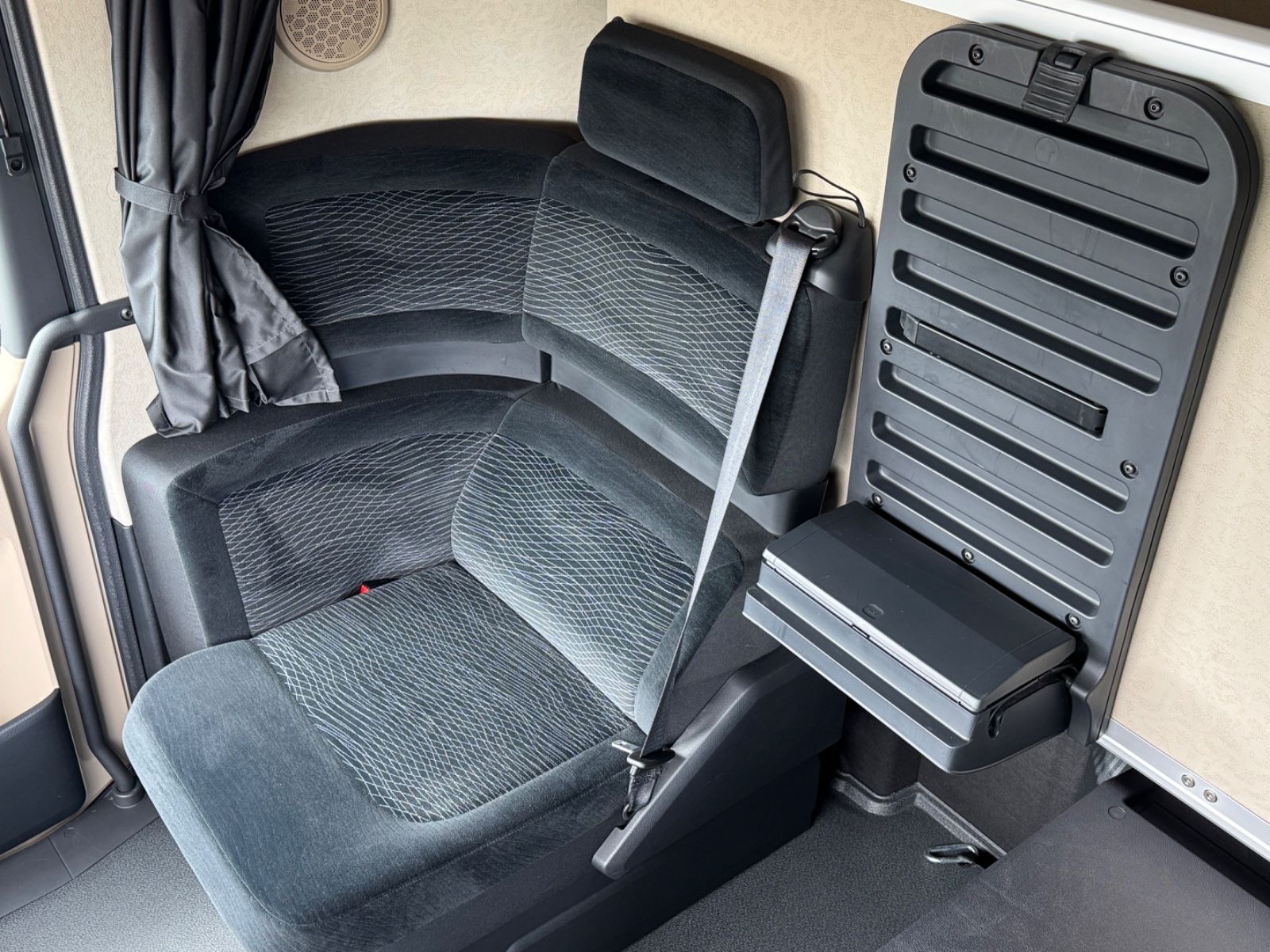 Fahrzeugabbildung Mercedes-Benz 2548 Actros 5 L 6x2 Lowliner BDF