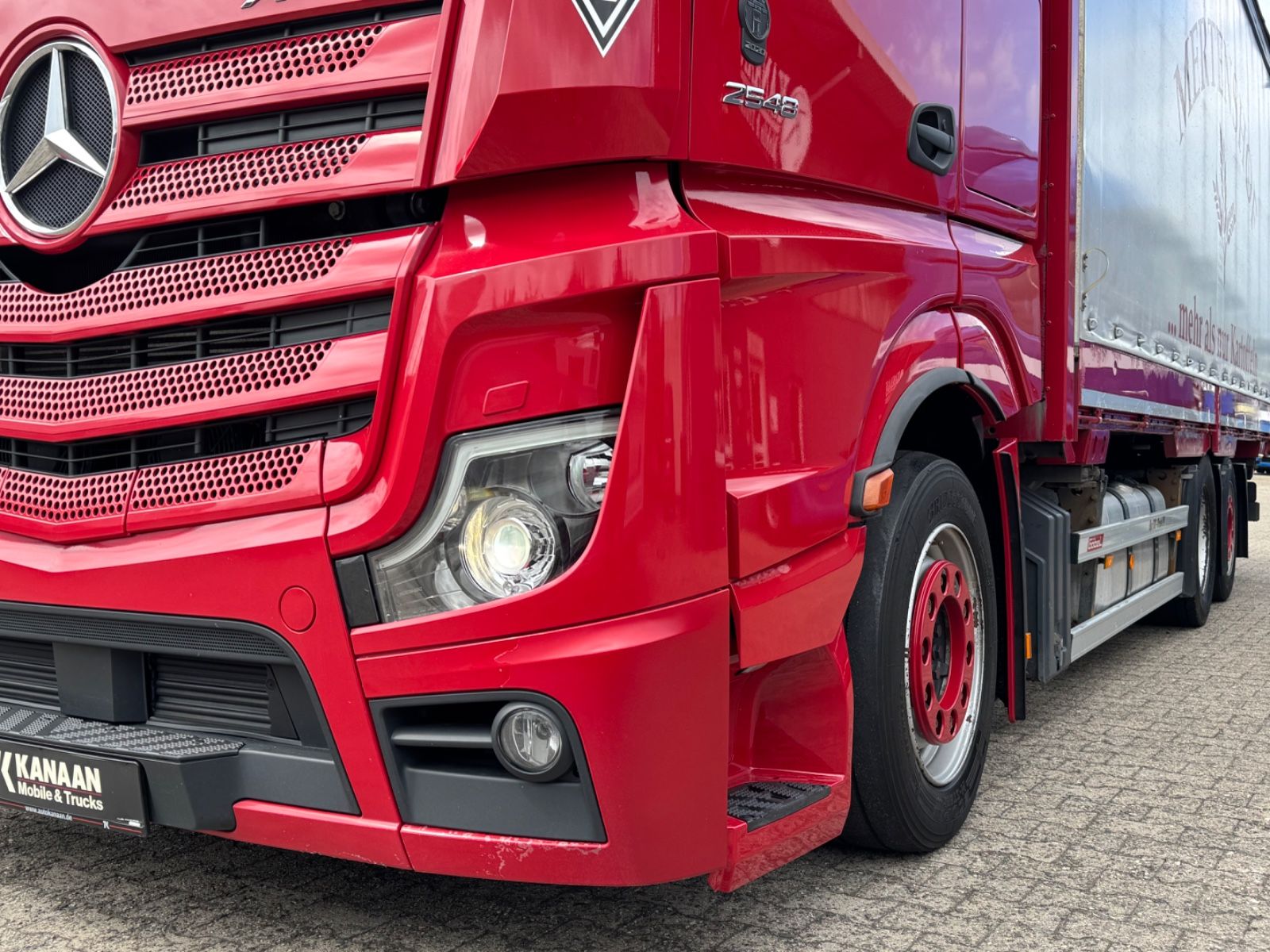 Fahrzeugabbildung Mercedes-Benz 2548 Actros 5 L 6x2 Lowliner BDF
