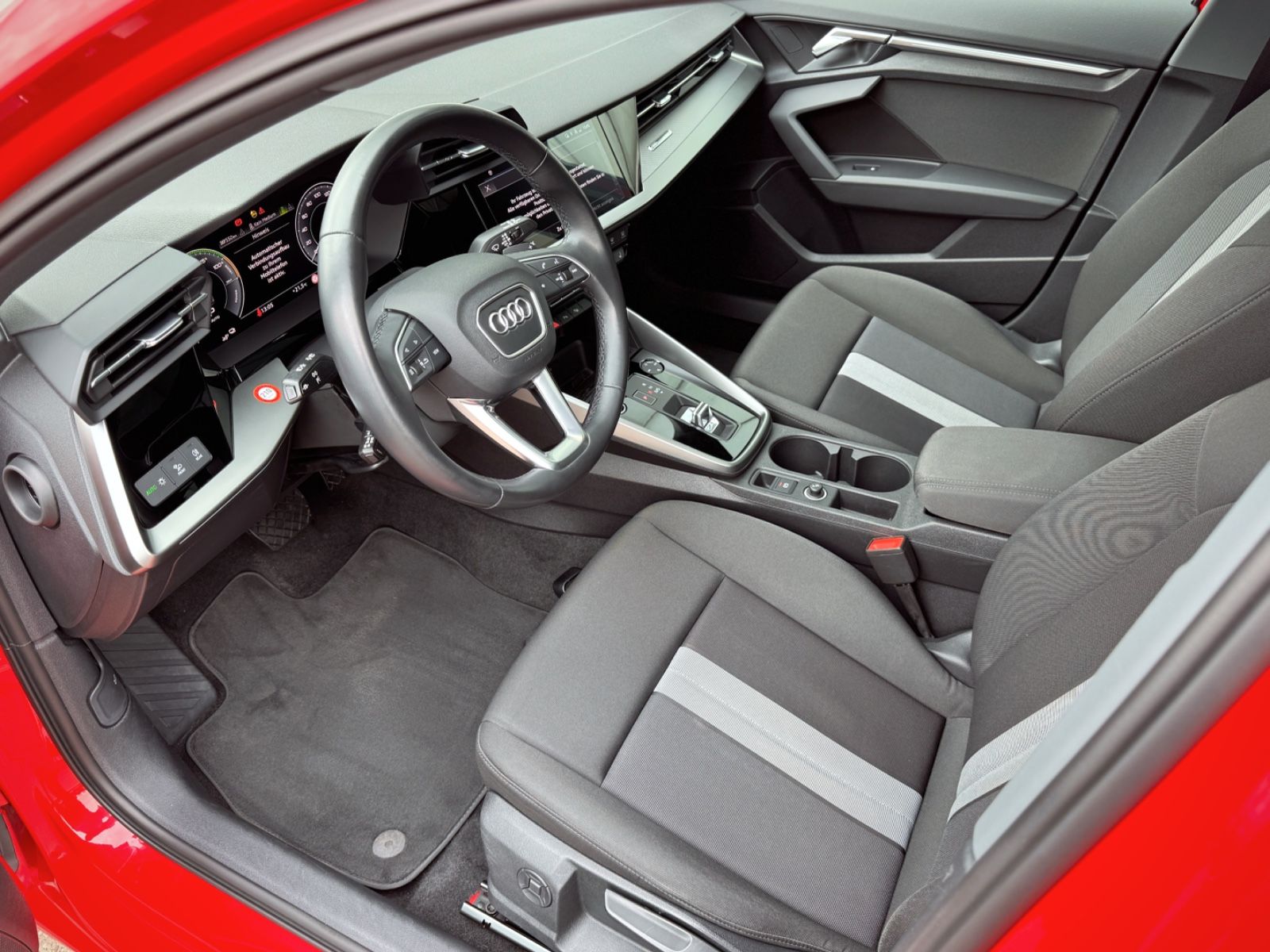 Fahrzeugabbildung Audi A3 Sportback 40 TFSIe *ASSIST|PANO|MATRIX|NAVI*