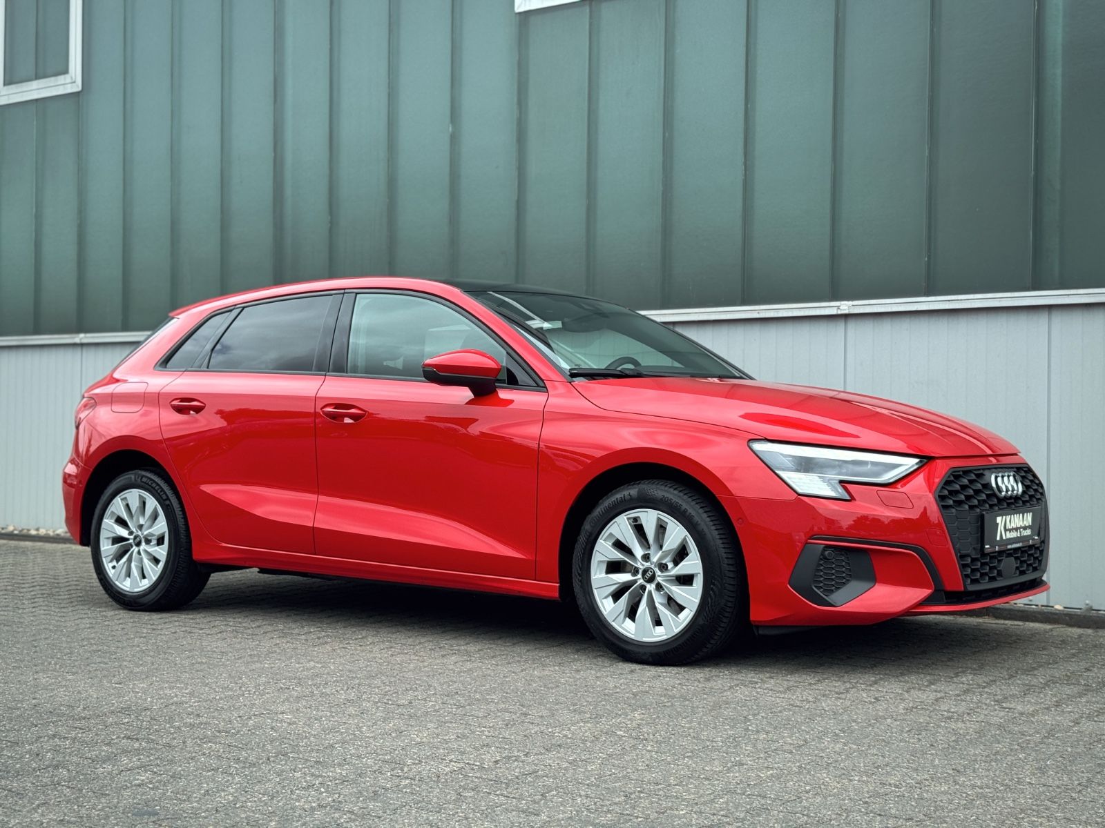 Fahrzeugabbildung Audi A3 Sportback 40 TFSIe *ASSIST|PANO|MATRIX|NAVI*