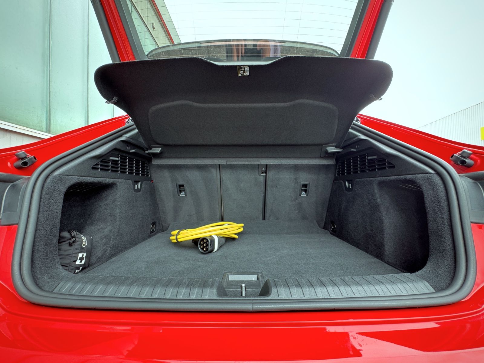 Fahrzeugabbildung Audi A3 Sportback 40 TFSIe *ASSIST|PANO|MATRIX|NAVI*