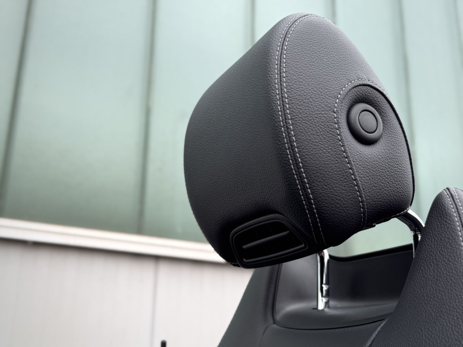 Fahrzeugabbildung Mercedes-Benz C 180 Cabriolet AMG-Line *LED|NAVI|CAM|AIRSCARF*