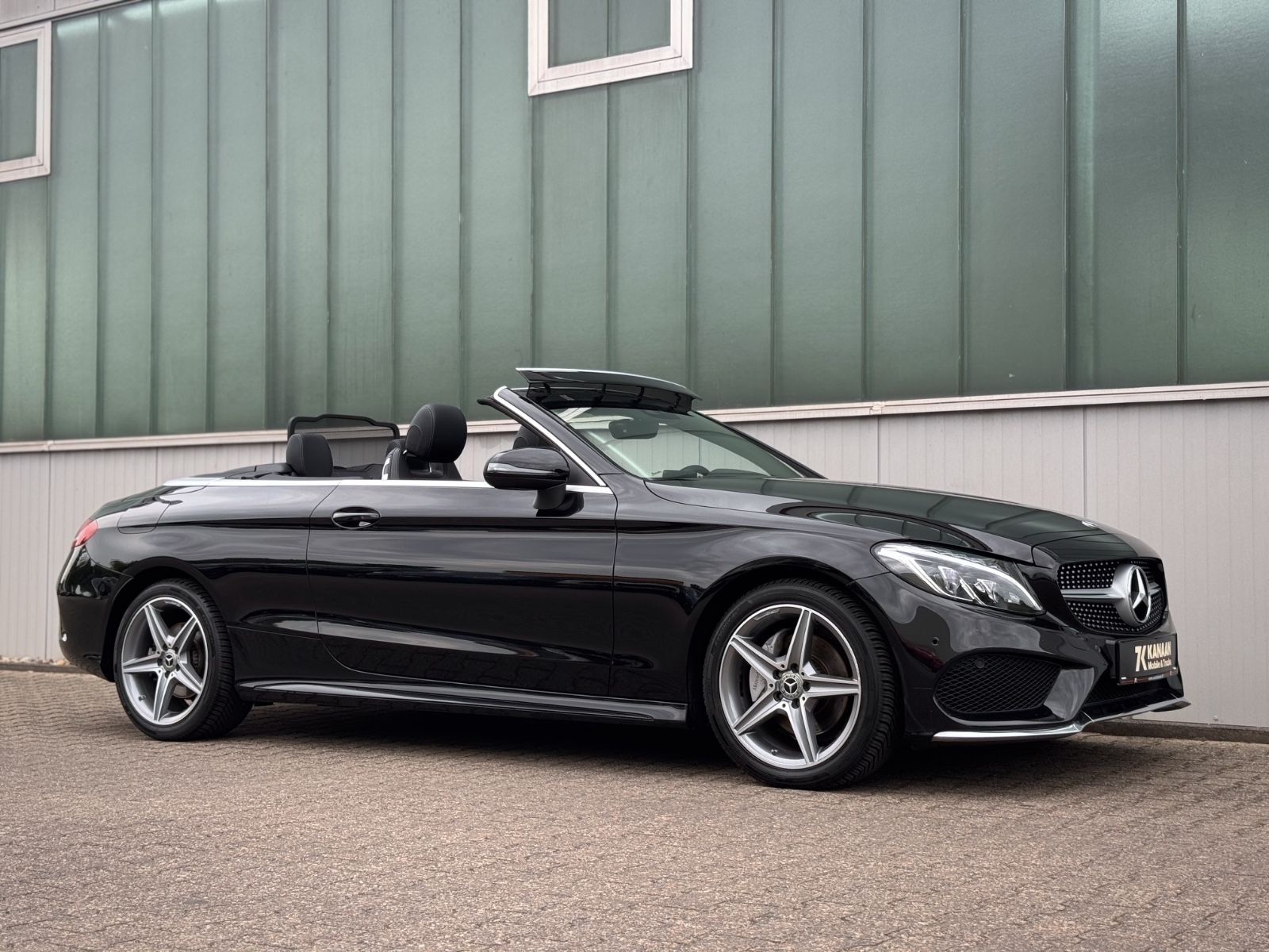 Fahrzeugabbildung Mercedes-Benz C 180 Cabriolet AMG-Line *LED|NAVI|CAM|AIRSCARF*