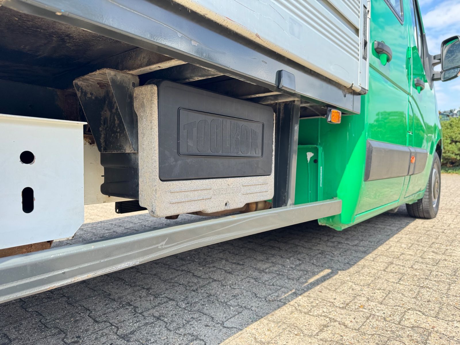 Fahrzeugabbildung Renault Master III DoKa Pritsche L3H1 3,5t