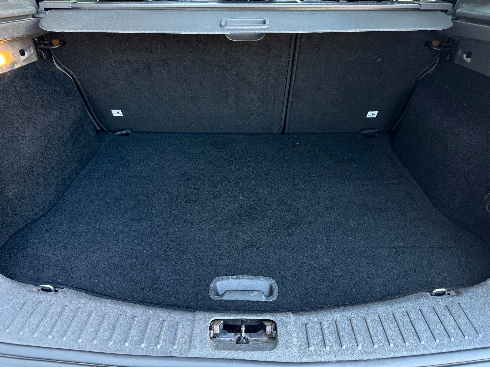 Fahrzeugabbildung Ford Kuga 2.0 TDCI Titanium 2WD *NAVI|CAM|PANO*
