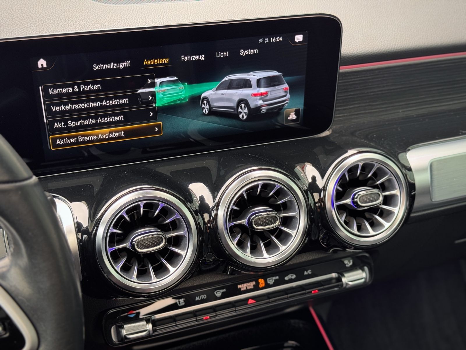 Fahrzeugabbildung Mercedes-Benz GLB 200 7G Progressive *PANO|AHK|LED|HIFI|CAM*