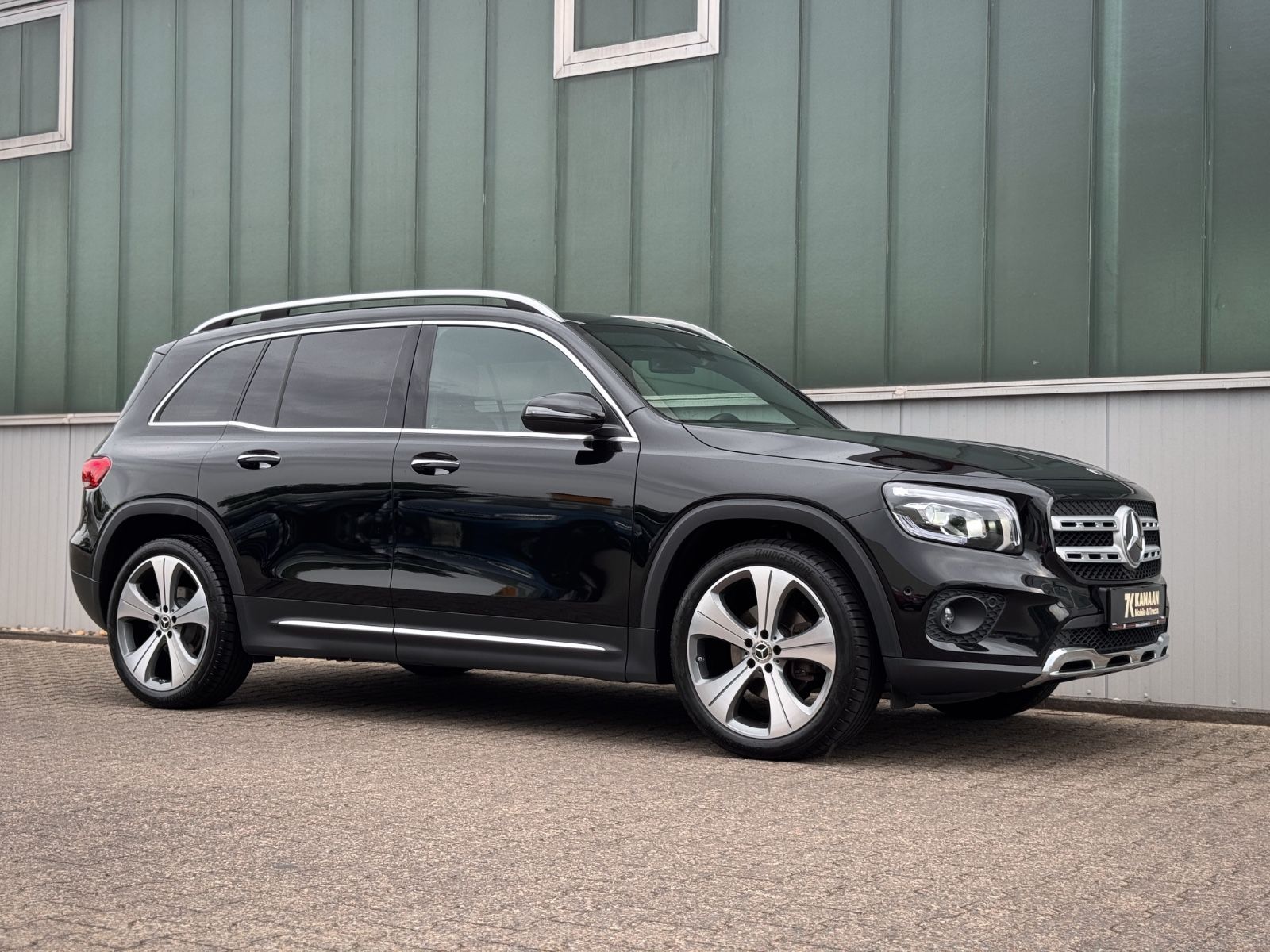 Fahrzeugabbildung Mercedes-Benz GLB 200 7G Progressive *PANO|AHK|LED|HIFI|CAM*