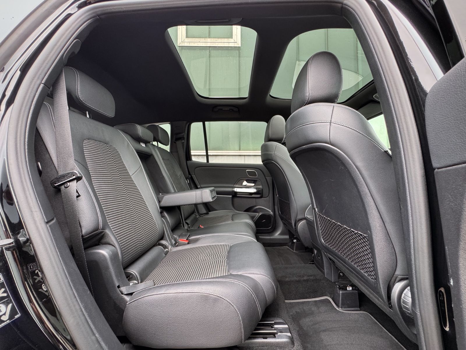 Fahrzeugabbildung Mercedes-Benz GLB 200 7G Progressive *PANO|AHK|LED|HIFI|CAM*