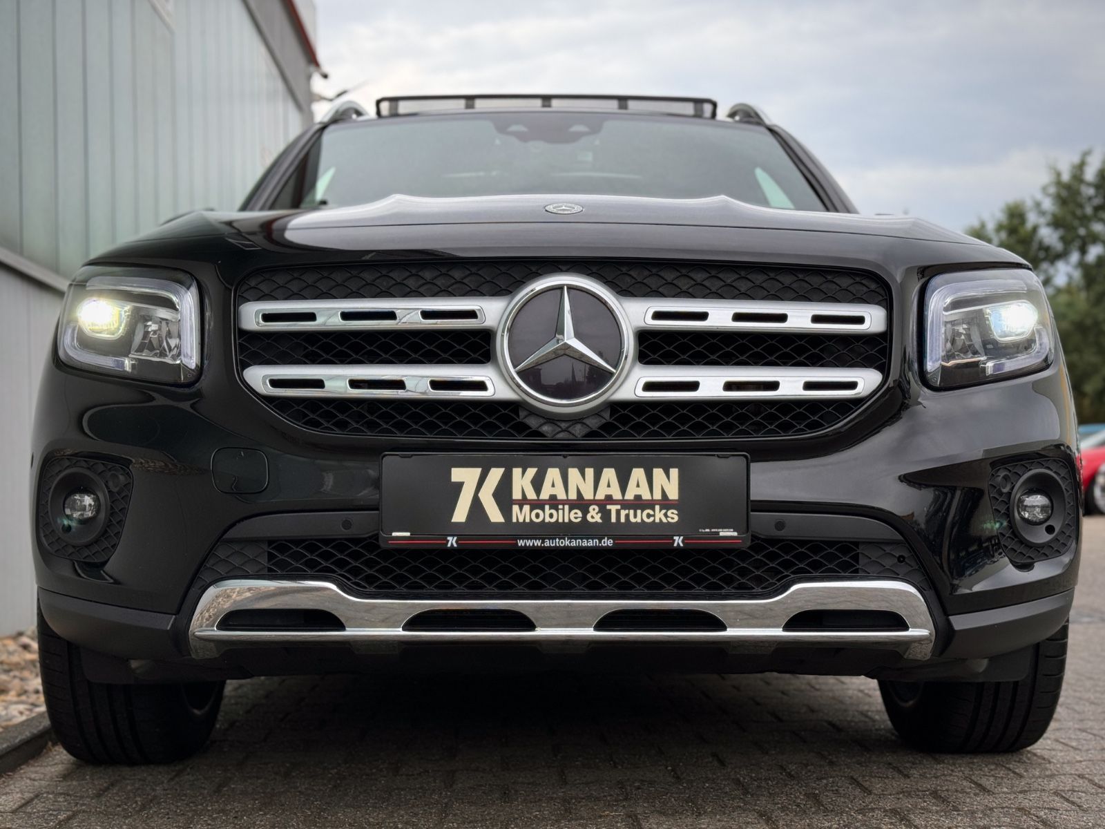 Fahrzeugabbildung Mercedes-Benz GLB 200 7G Progressive *PANO|AHK|LED|HIFI|CAM*