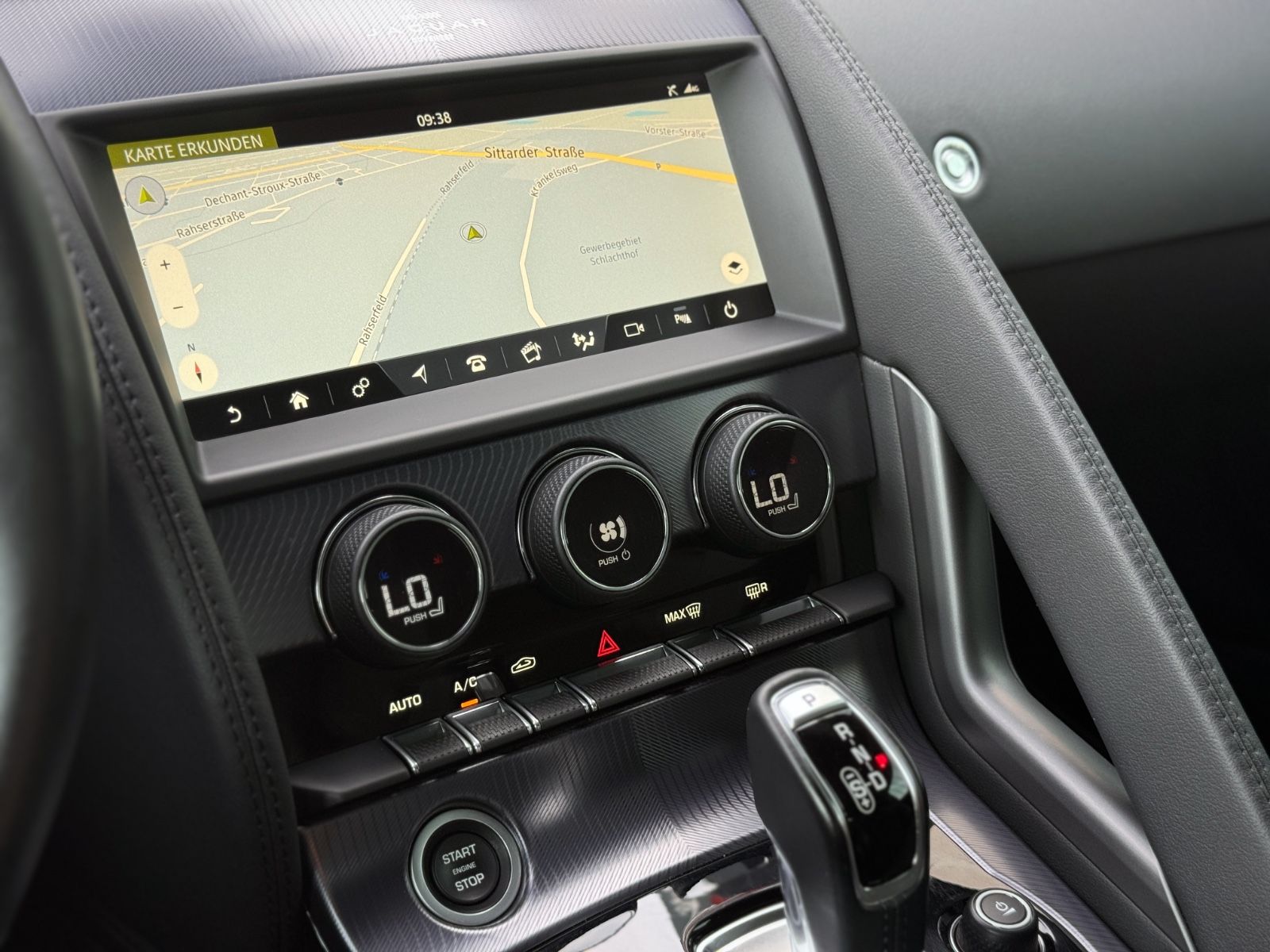 Fahrzeugabbildung Jaguar F-Type P300 Cabriolet R-Dynamic*NAVI|LED|1.HAND*