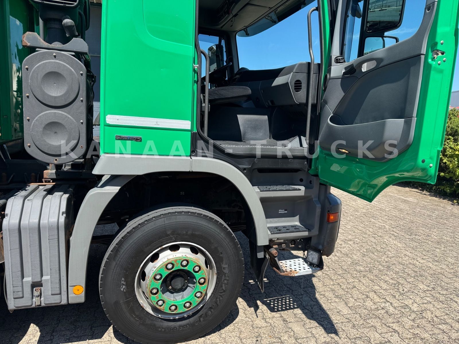 Fahrzeugabbildung Mercedes-Benz 4146 Actros  8x4 Meiller Bordmatik Retarder