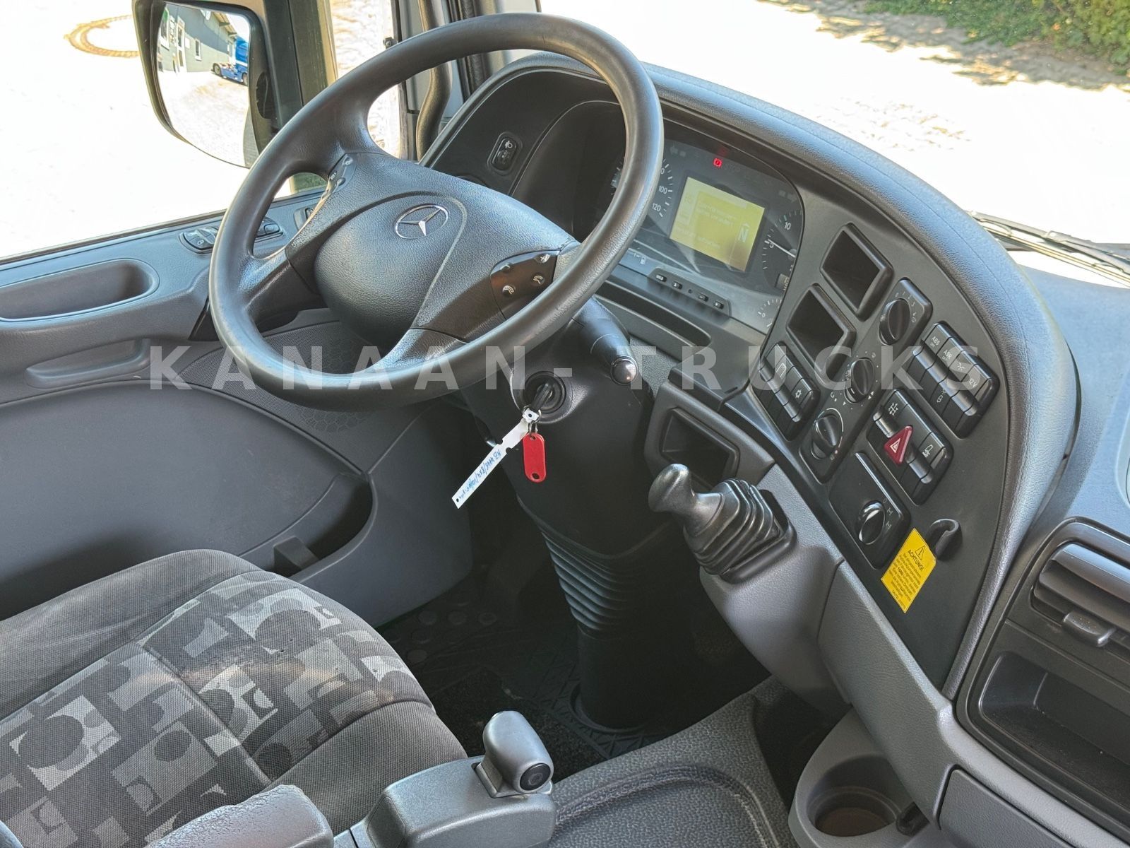 Fahrzeugabbildung Mercedes-Benz 4146 Actros  8x4 Meiller Bordmatik Retarder