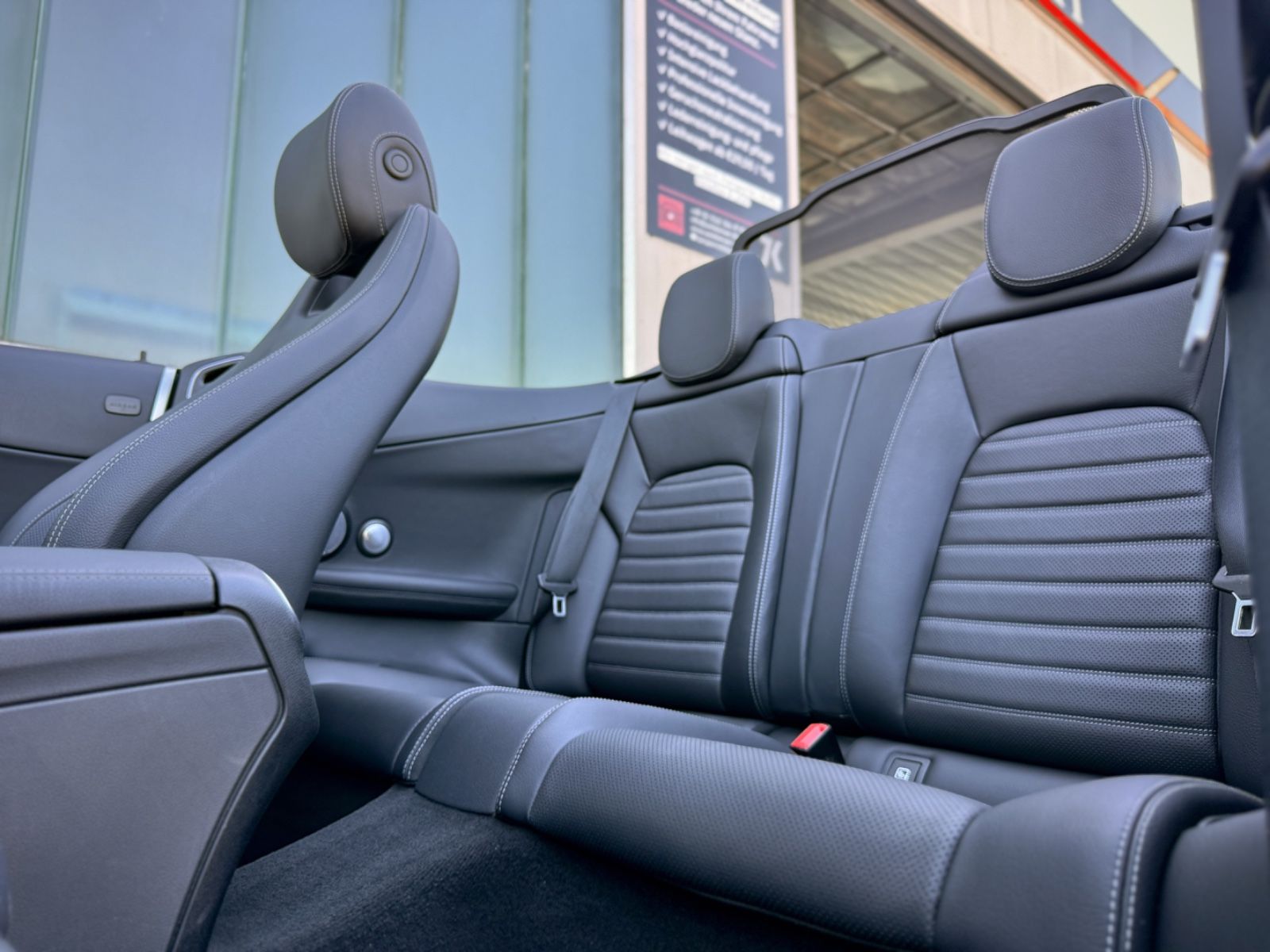 Fahrzeugabbildung Mercedes-Benz C 220d Cabrio 4Matic *9G|360°|HEAD-UP|ASSIST*