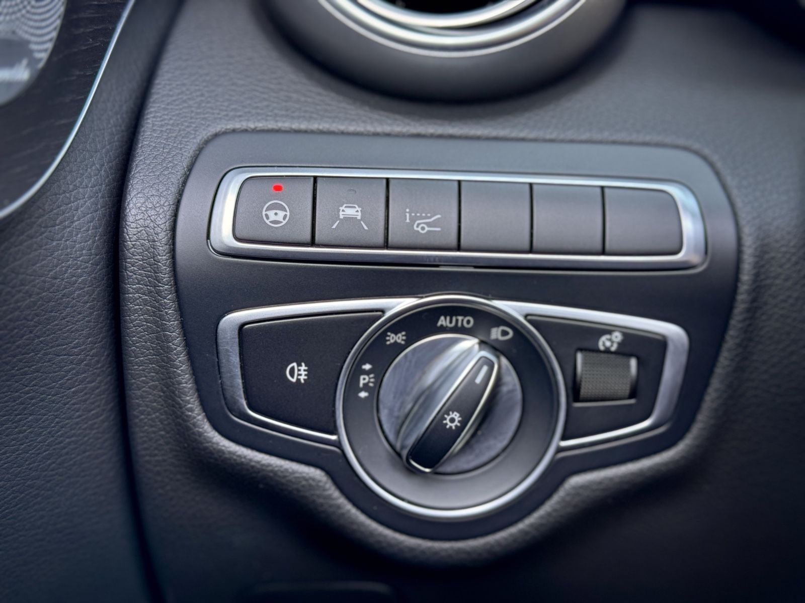Fahrzeugabbildung Mercedes-Benz C 220d Cabrio 4Matic *9G|360°|HEAD-UP|ASSIST*