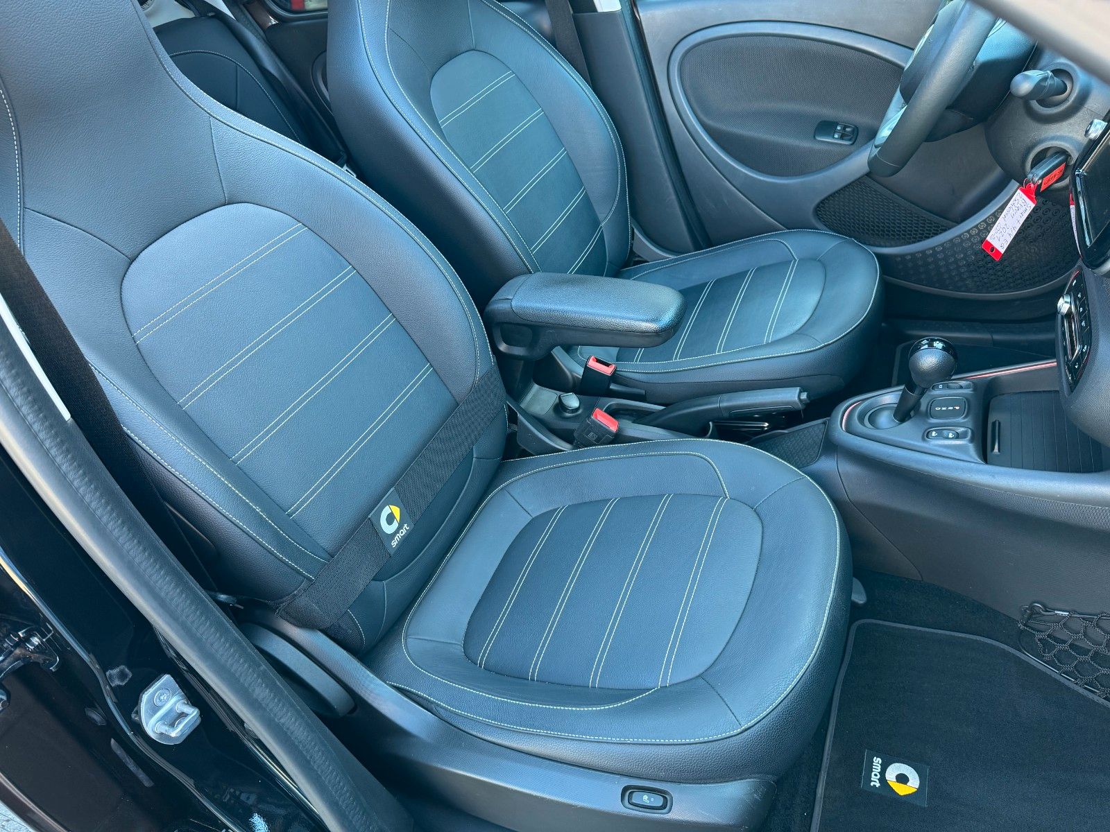 Fahrzeugabbildung Smart ForFour EQ Prime *FALTDACH|CAM|LED*