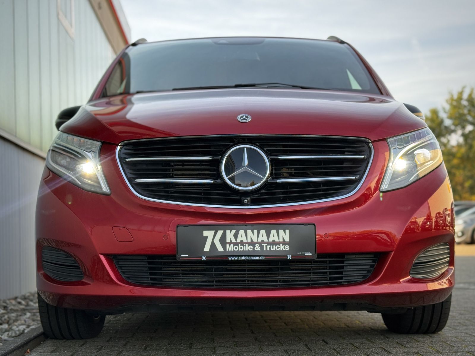 Fahrzeugabbildung Mercedes-Benz V 250d Avantgarde Edition Lang *RAMPE*