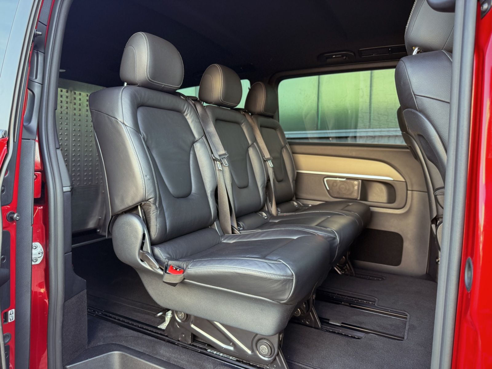 Fahrzeugabbildung Mercedes-Benz V 250d Avantgarde Edition Lang *RAMPE*