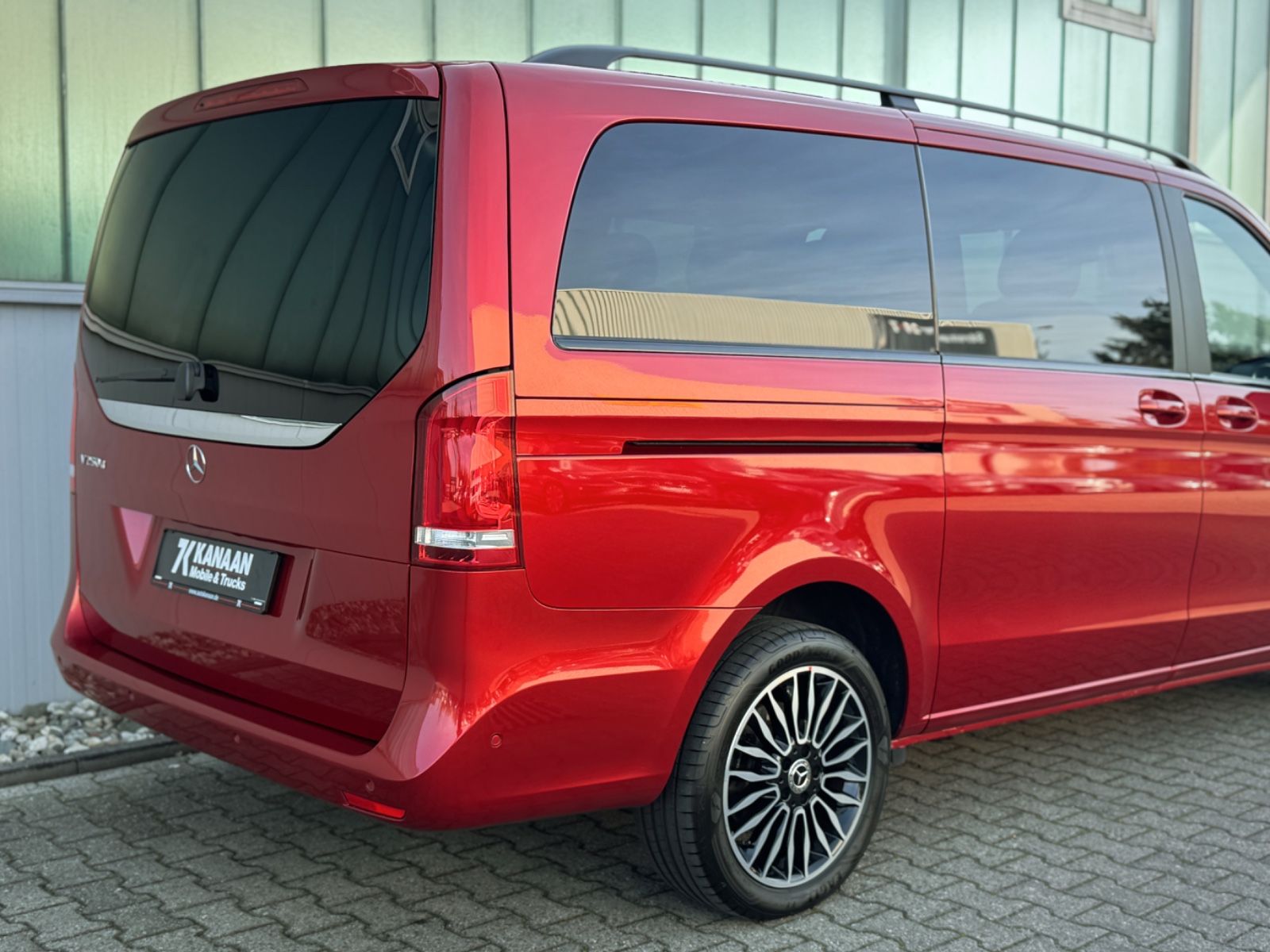 Fahrzeugabbildung Mercedes-Benz V 250d Avantgarde Edition Lang *RAMPE*