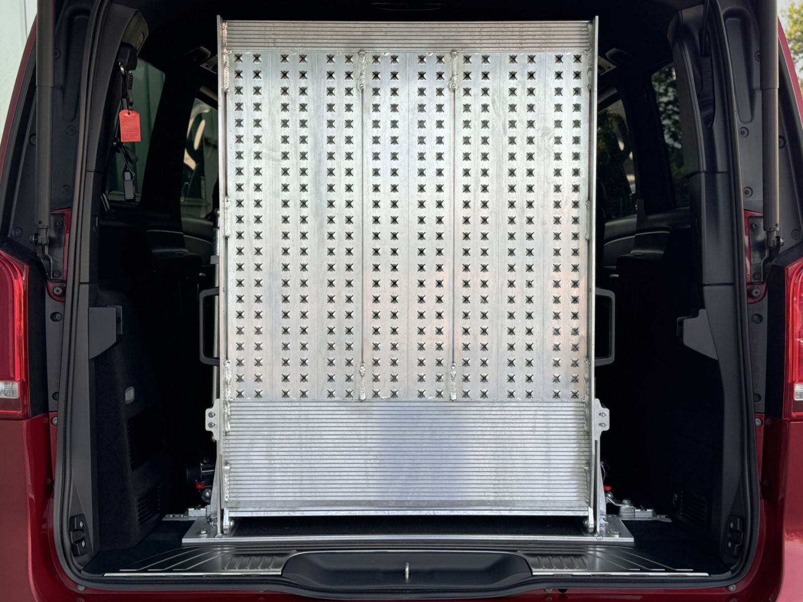Fahrzeugabbildung Mercedes-Benz V 250d Avantgarde Edition Lang *RAMPE*