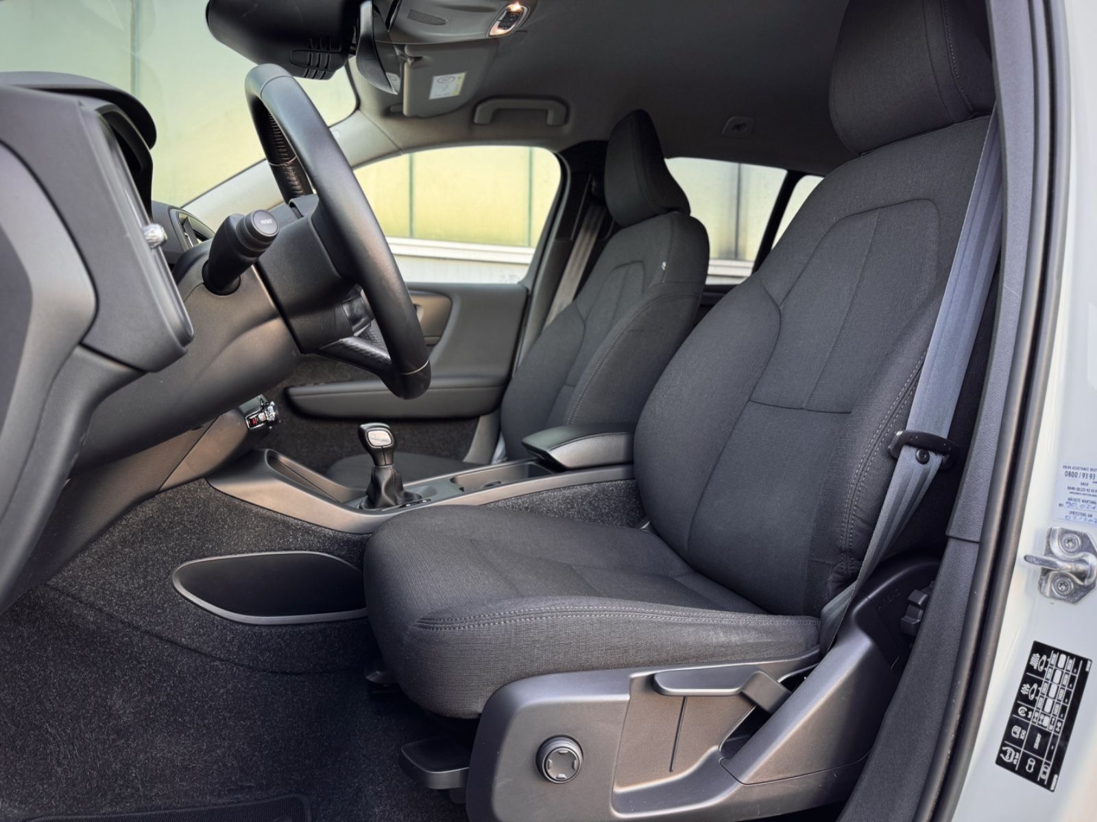Fahrzeugabbildung Volvo XC40 1.5 T2 Momentum Core*NAVI|LED|CAM|SHZ|1.HD*
