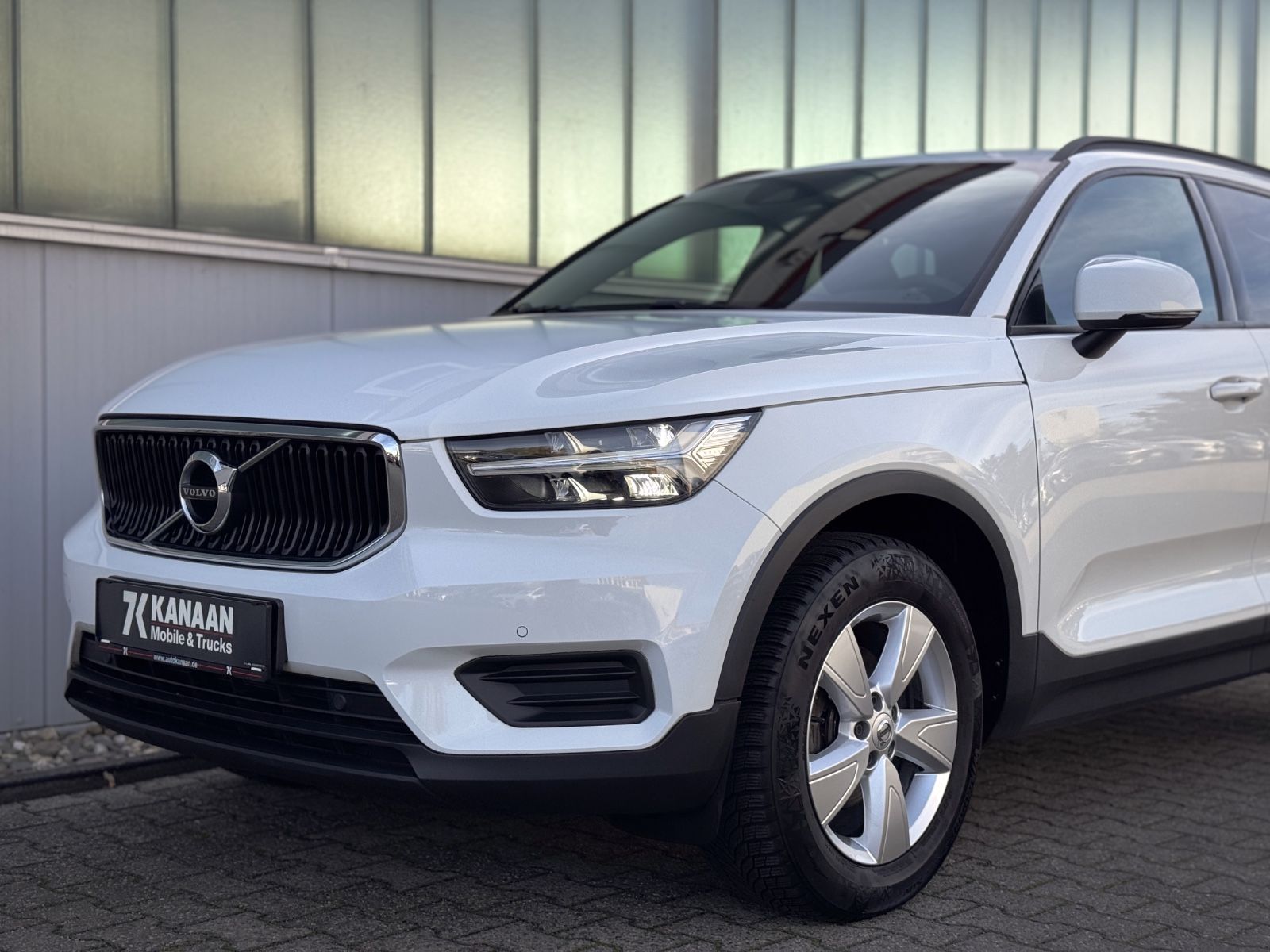 Fahrzeugabbildung Volvo XC40 1.5 T2 Momentum Core*NAVI|LED|CAM|SHZ|1.HD*