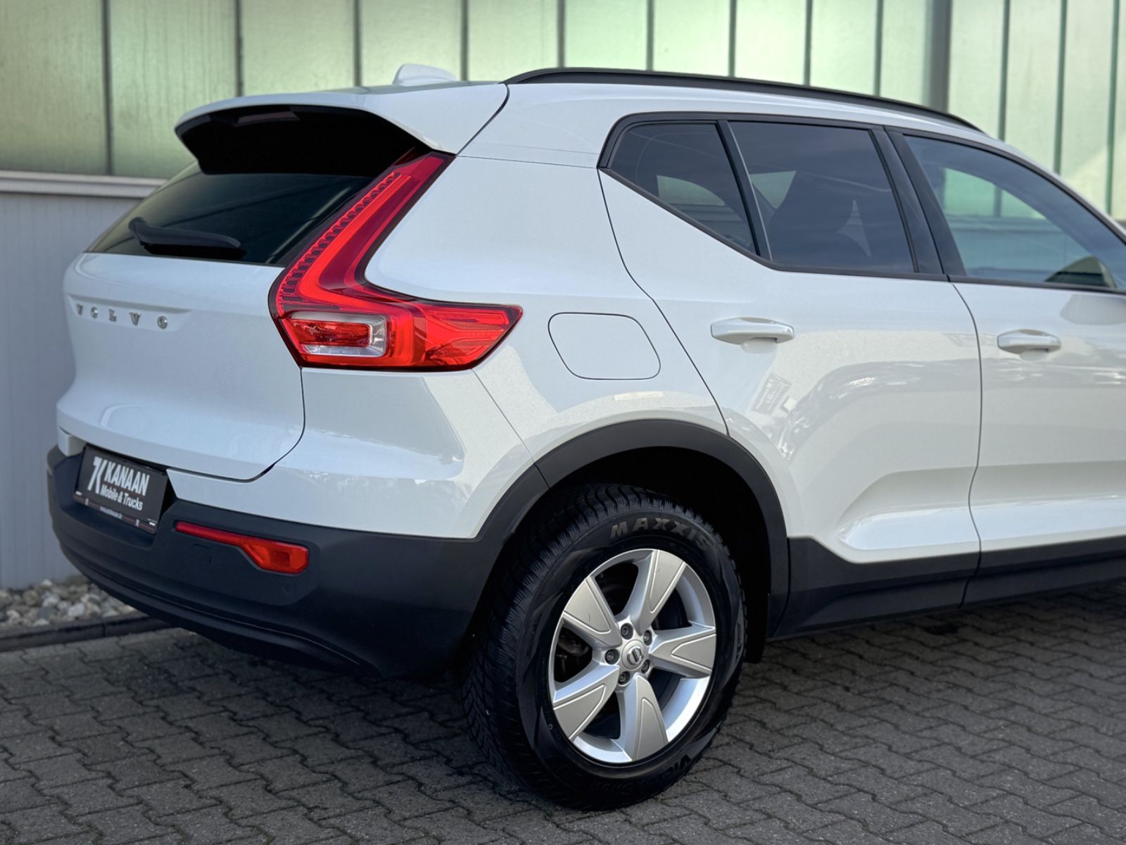 Fahrzeugabbildung Volvo XC40 1.5 T2 Momentum Core*NAVI|LED|CAM|SHZ|1.HD*