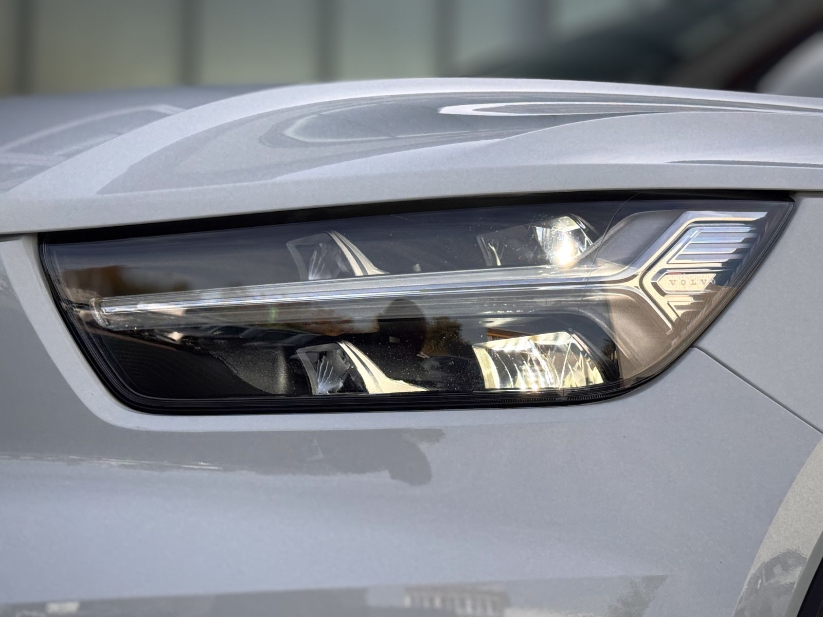 Fahrzeugabbildung Volvo XC40 1.5 T2 Momentum Core*NAVI|LED|CAM|SHZ|1.HD*