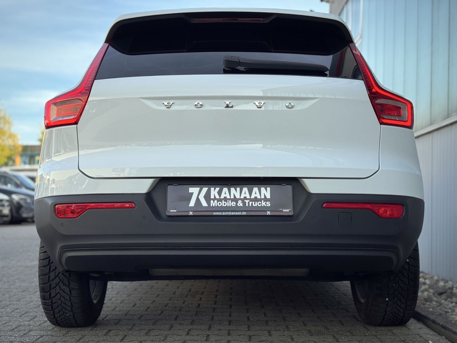 Fahrzeugabbildung Volvo XC40 1.5 T2 Momentum Core*NAVI|LED|CAM|SHZ|1.HD*