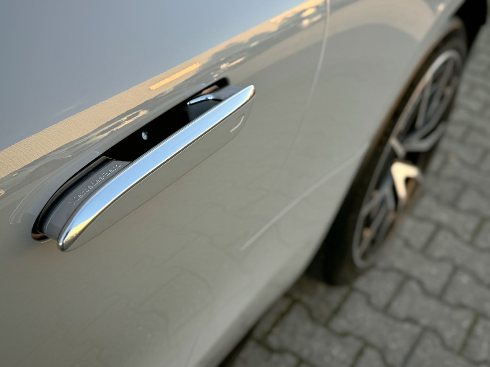 Fahrzeugabbildung Mercedes-Benz SL 43 AMG Roadster *V8-STYLING|DESIGNO|ASSIST*