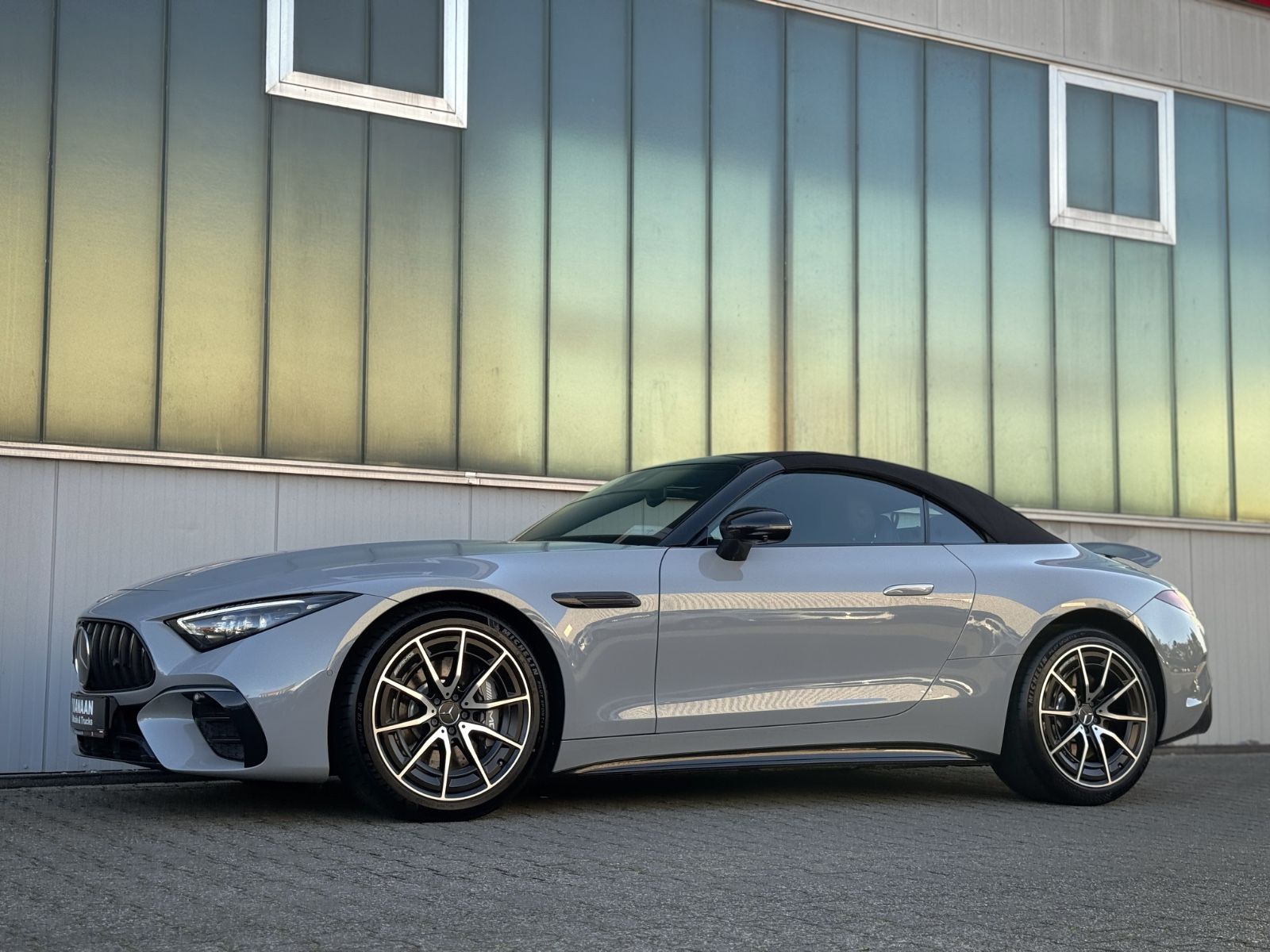 Fahrzeugabbildung Mercedes-Benz SL 43 AMG Roadster *V8-STYLING|DESIGNO|ASSIST*
