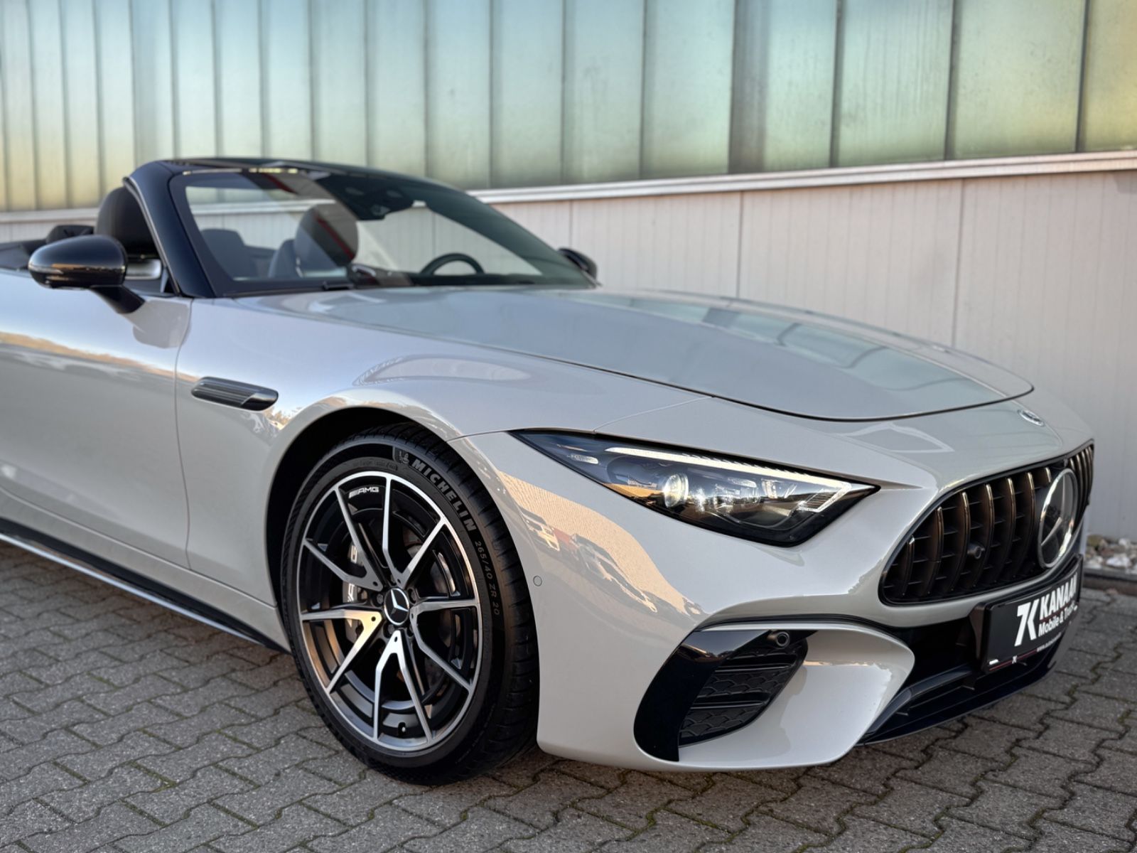 Fahrzeugabbildung Mercedes-Benz SL 43 AMG Roadster *V8-STYLING|DESIGNO|ASSIST*
