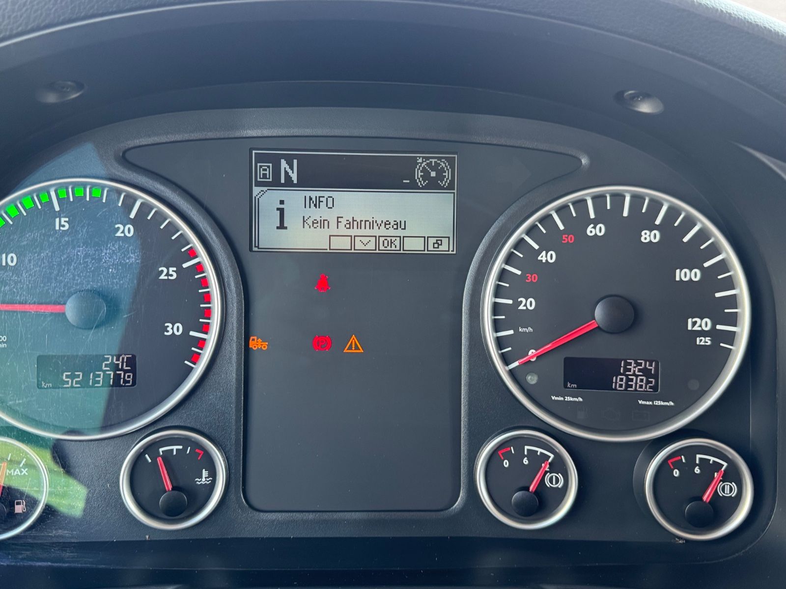 Fahrzeugabbildung MAN 18.440 TGS LL