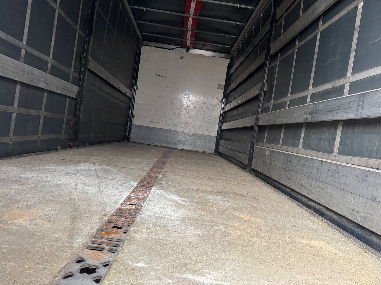 Fahrzeugabbildung MAN 26.470 XXL TGX  Mitnahmestapler Moffett M4 NX
