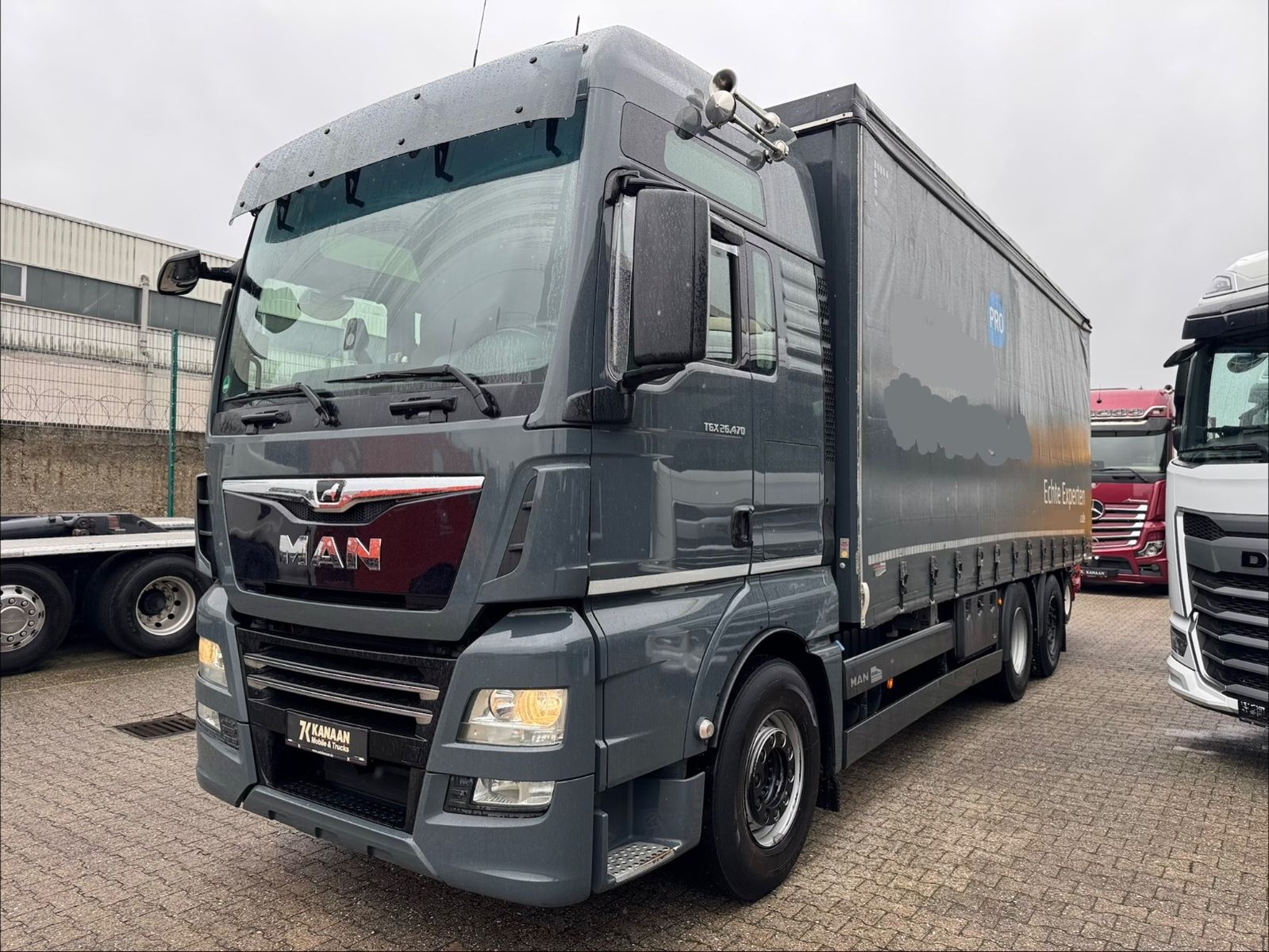 Fahrzeugabbildung MAN 26.470 XXL TGX  Mitnahmestapler Moffett M4 NX