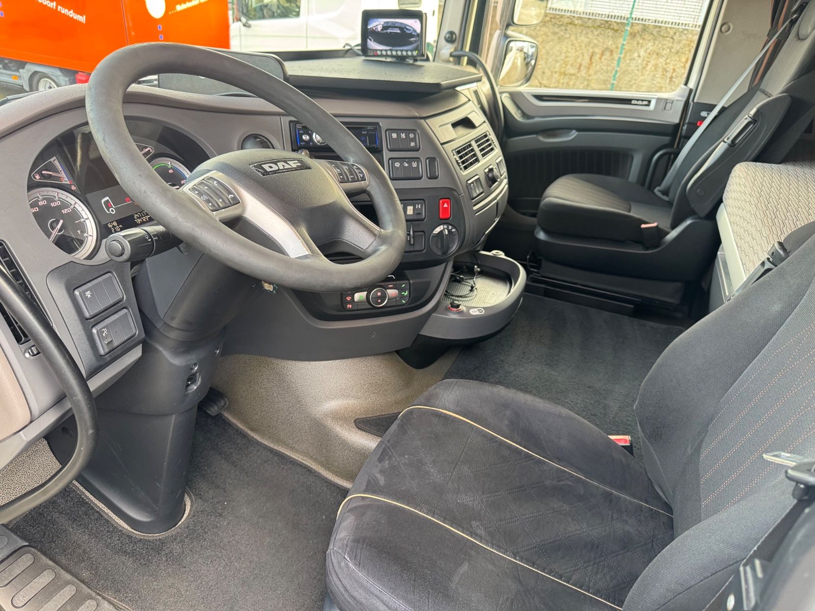 Fahrzeugabbildung DAF XF480  6x2 Kühlkoffer Thermoking LBW TOP