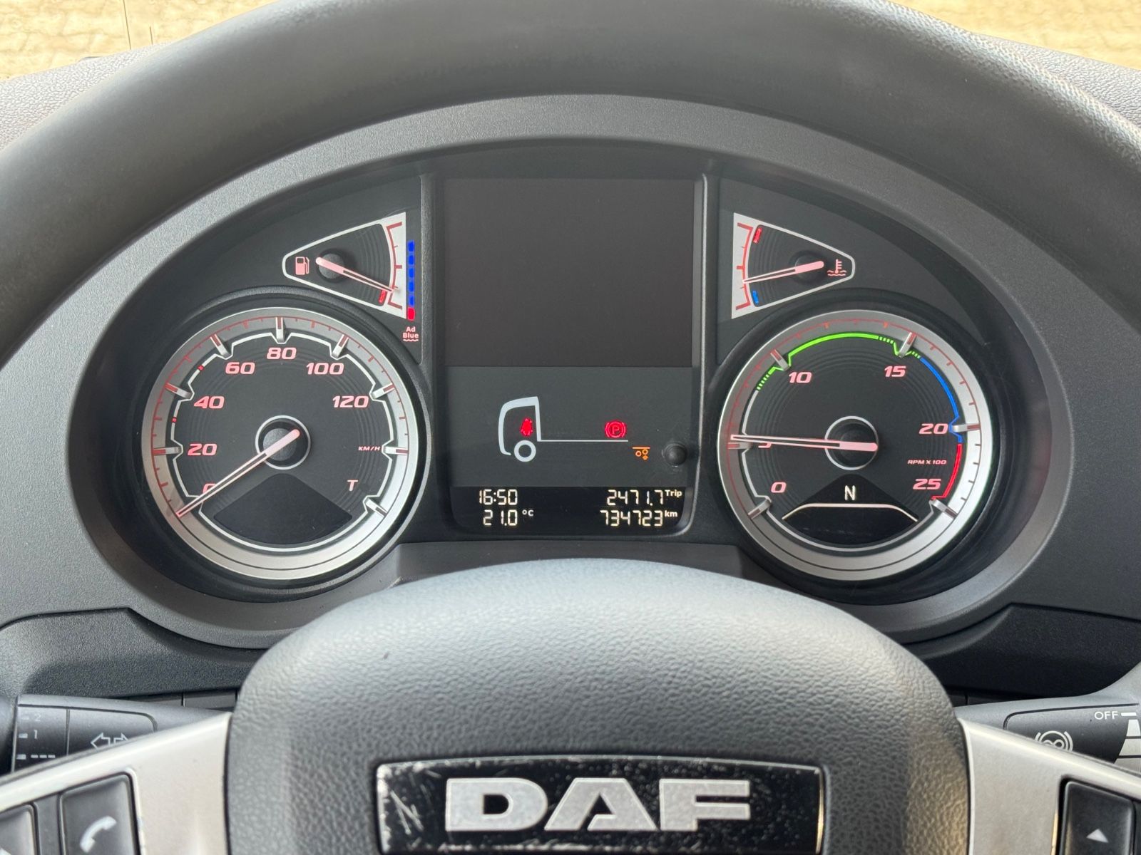Fahrzeugabbildung DAF XF480  6x2 Kühlkoffer Thermoking LBW TOP